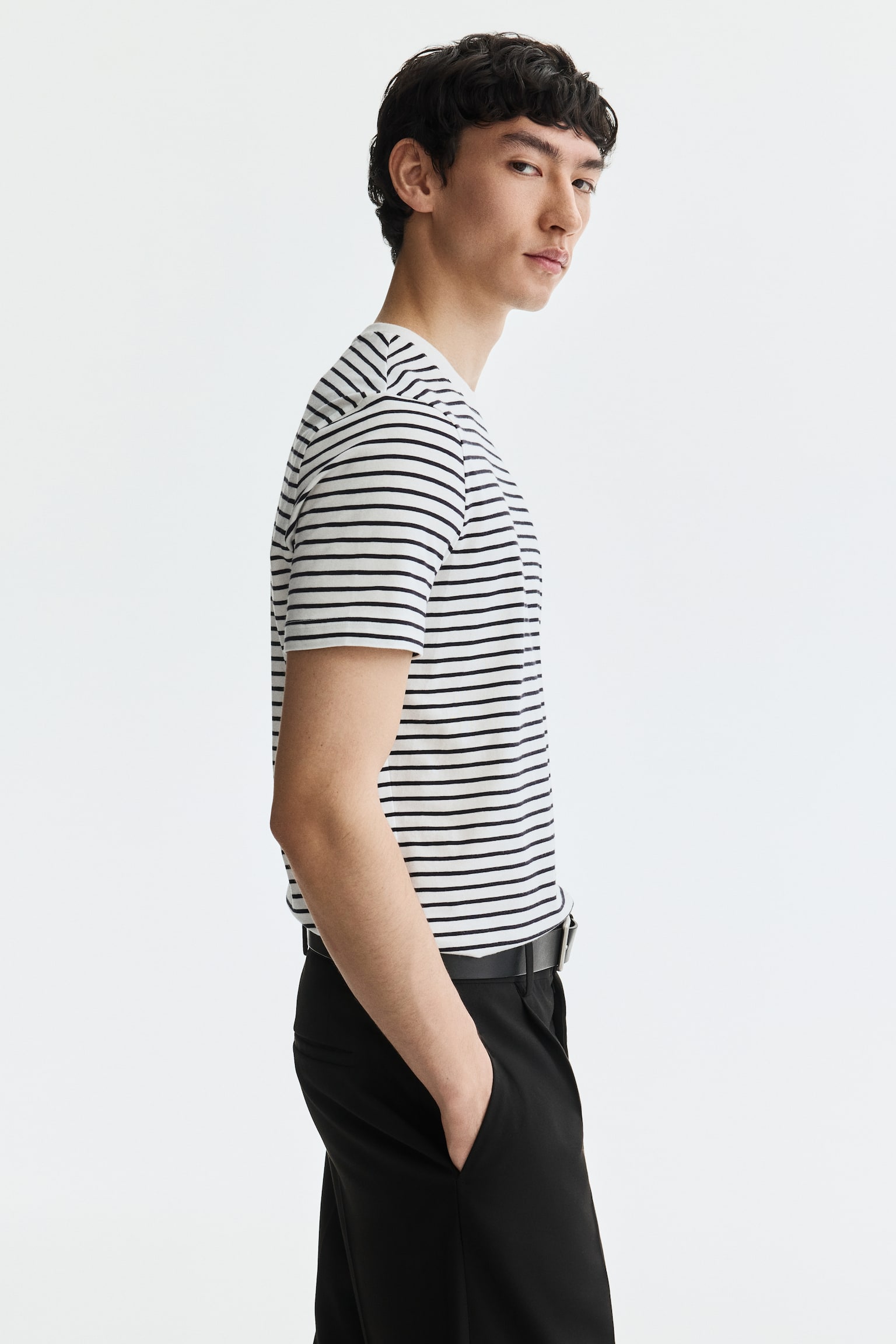 Slim Fit T-shirt - White/Black striped/Navy blue/Khaki green/Dark brown/Black/White - 3
