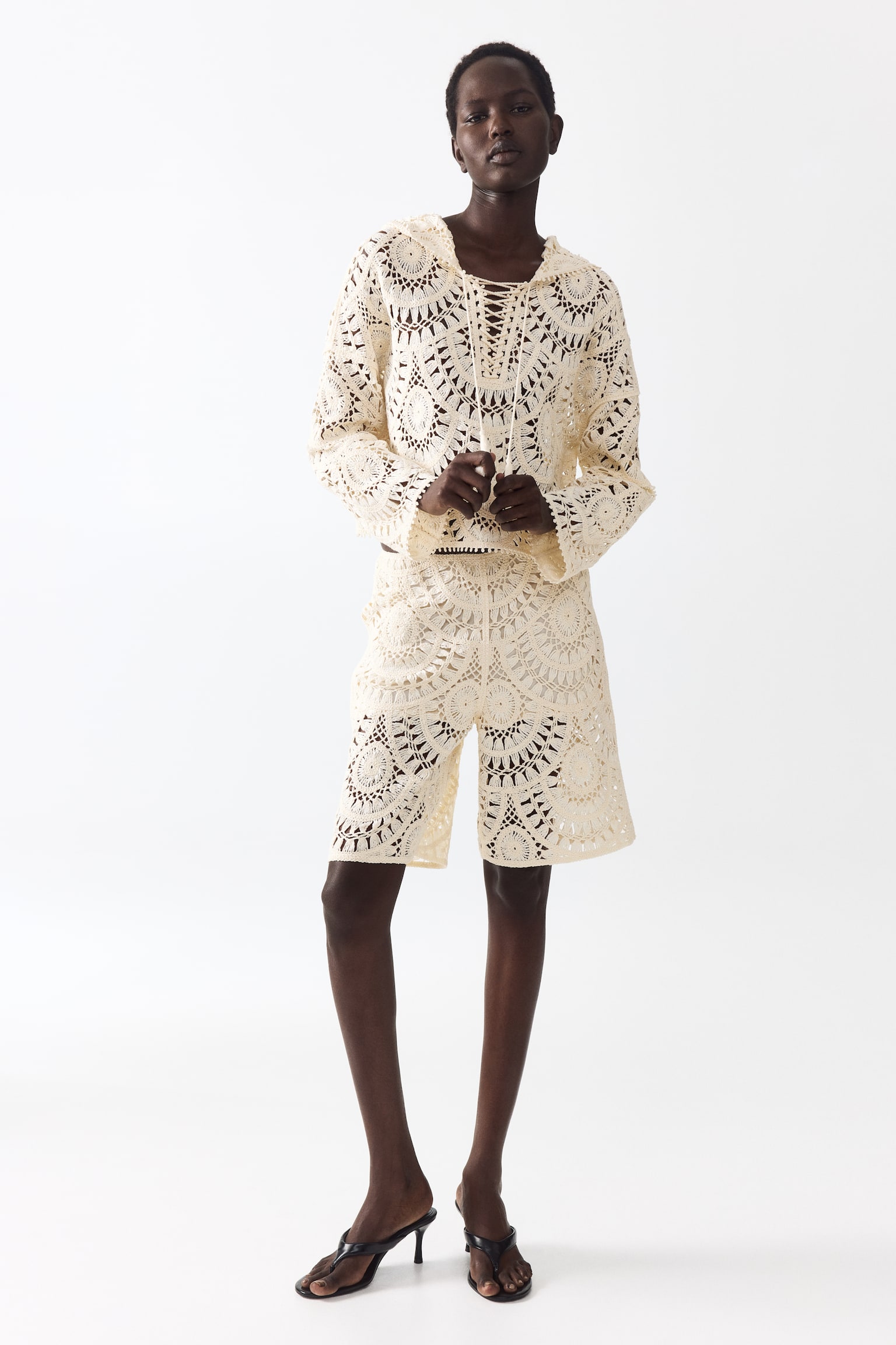 Crochet-look lace-up hoodie - 7