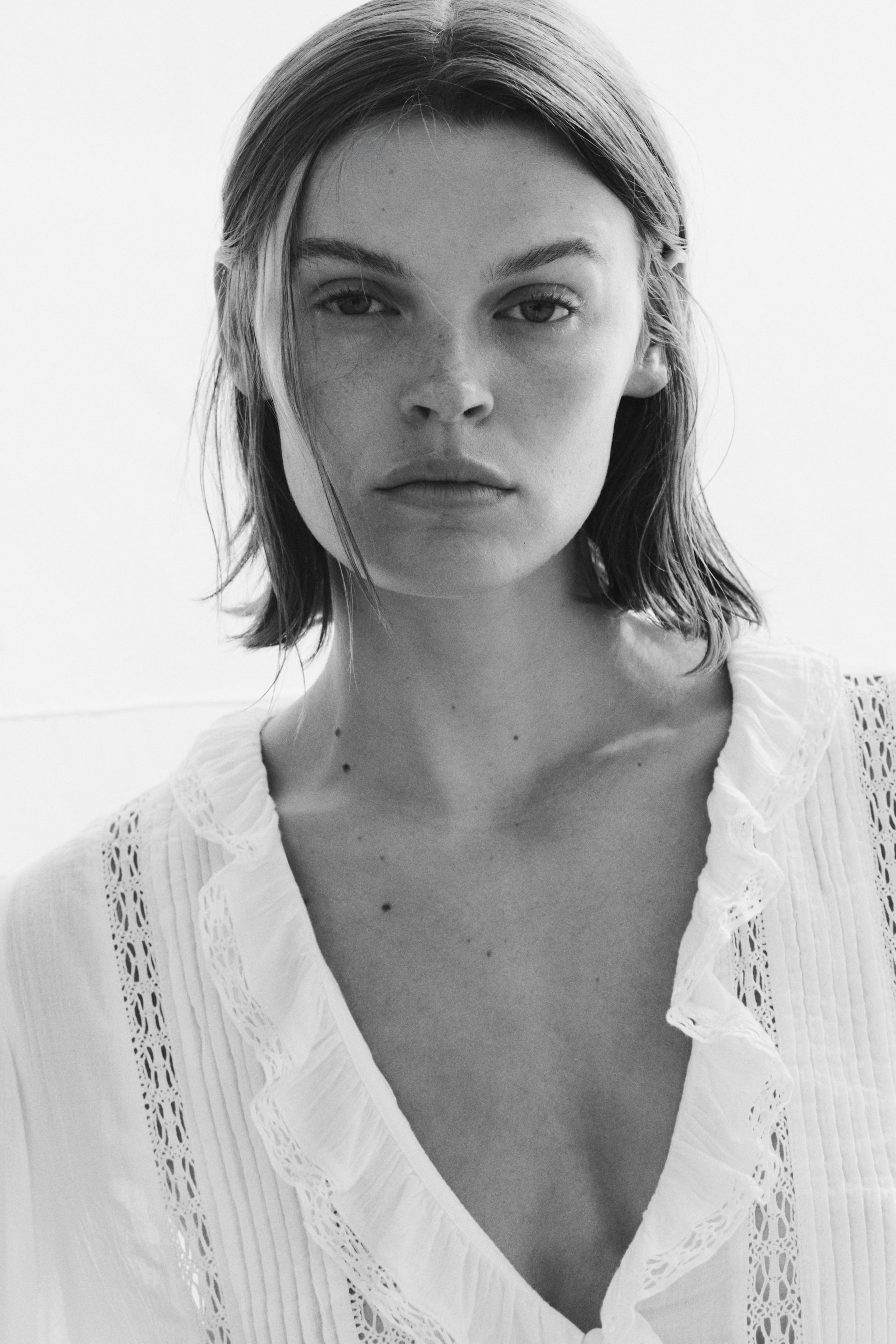 Женские блузки H&M Lace-Trimmed Blouse — фото 3