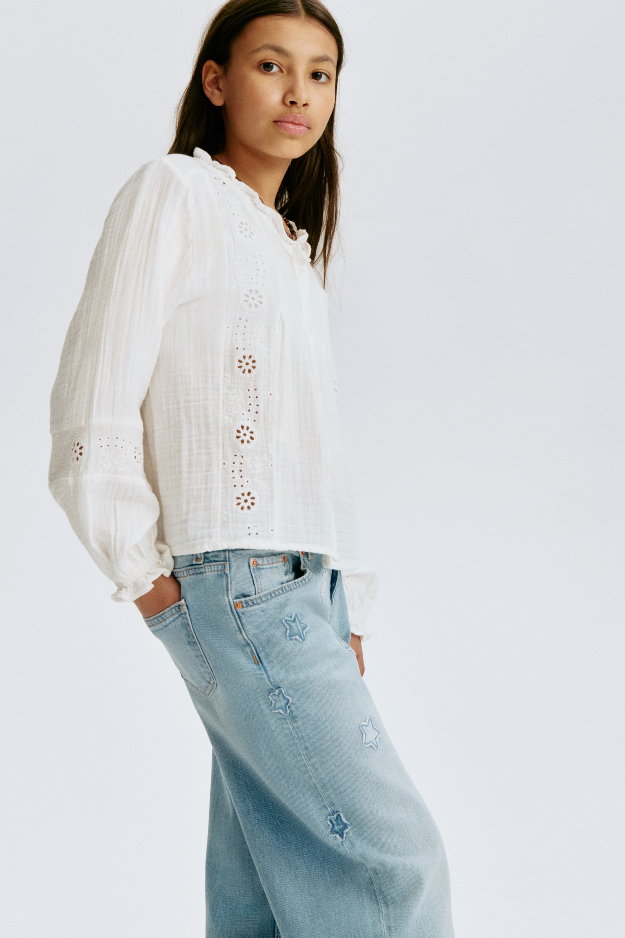 Детские блузки H&M Cotton Blouse with Eyelet Embroidery — фото 4