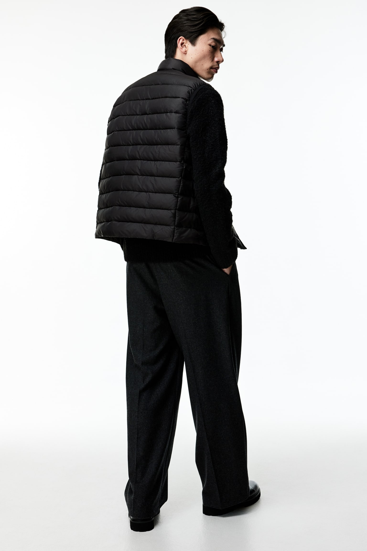 Slim Fit Lightweight puffer gilet - Black/Navy blue - 9