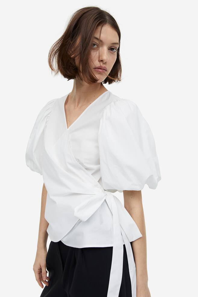 Balloon-sleeved wrap blouse - White/Blue/Striped - 1