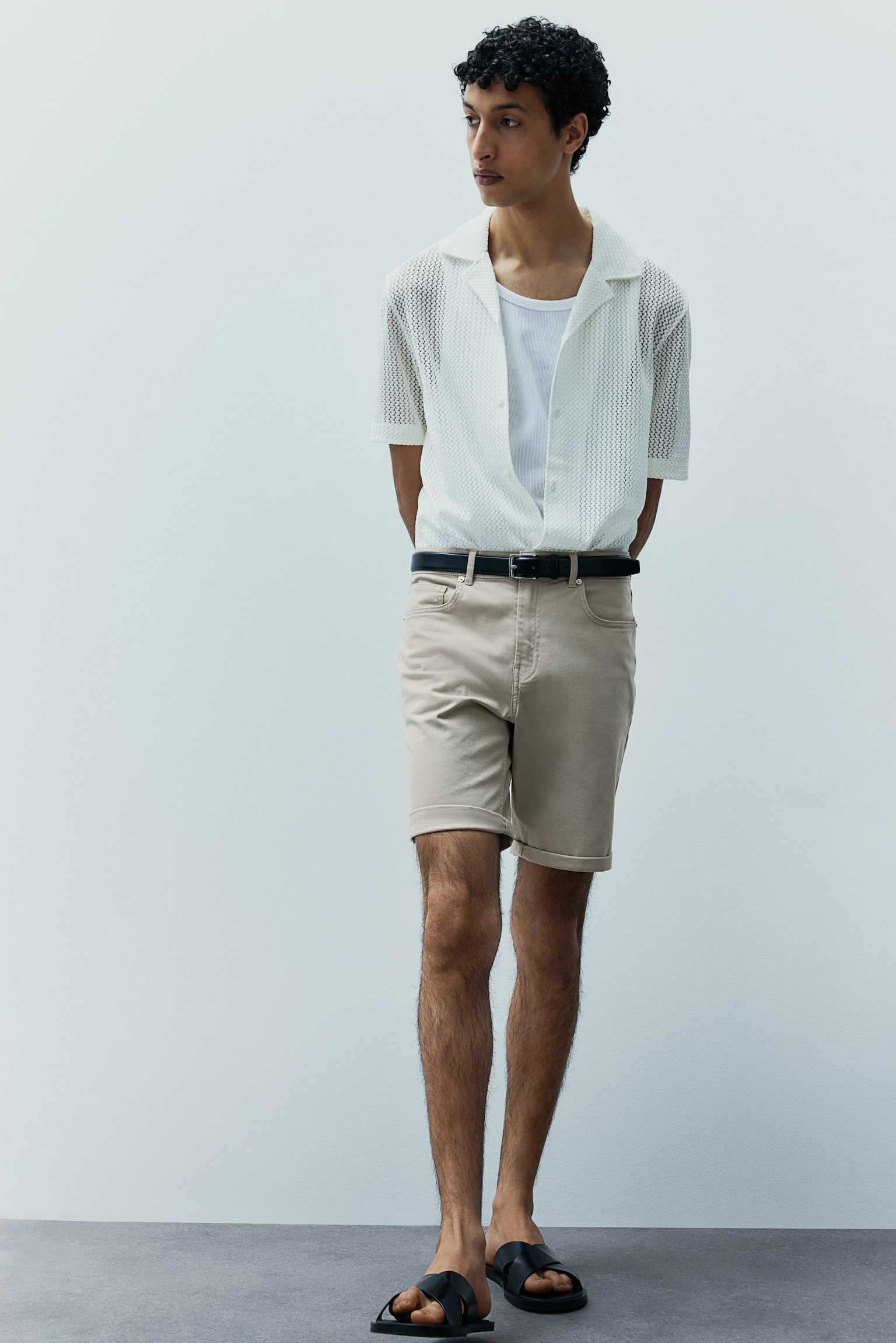 Slim Fit Cotton twill shorts - Light beige/Black/White/Dark grey/Dark grey - 6