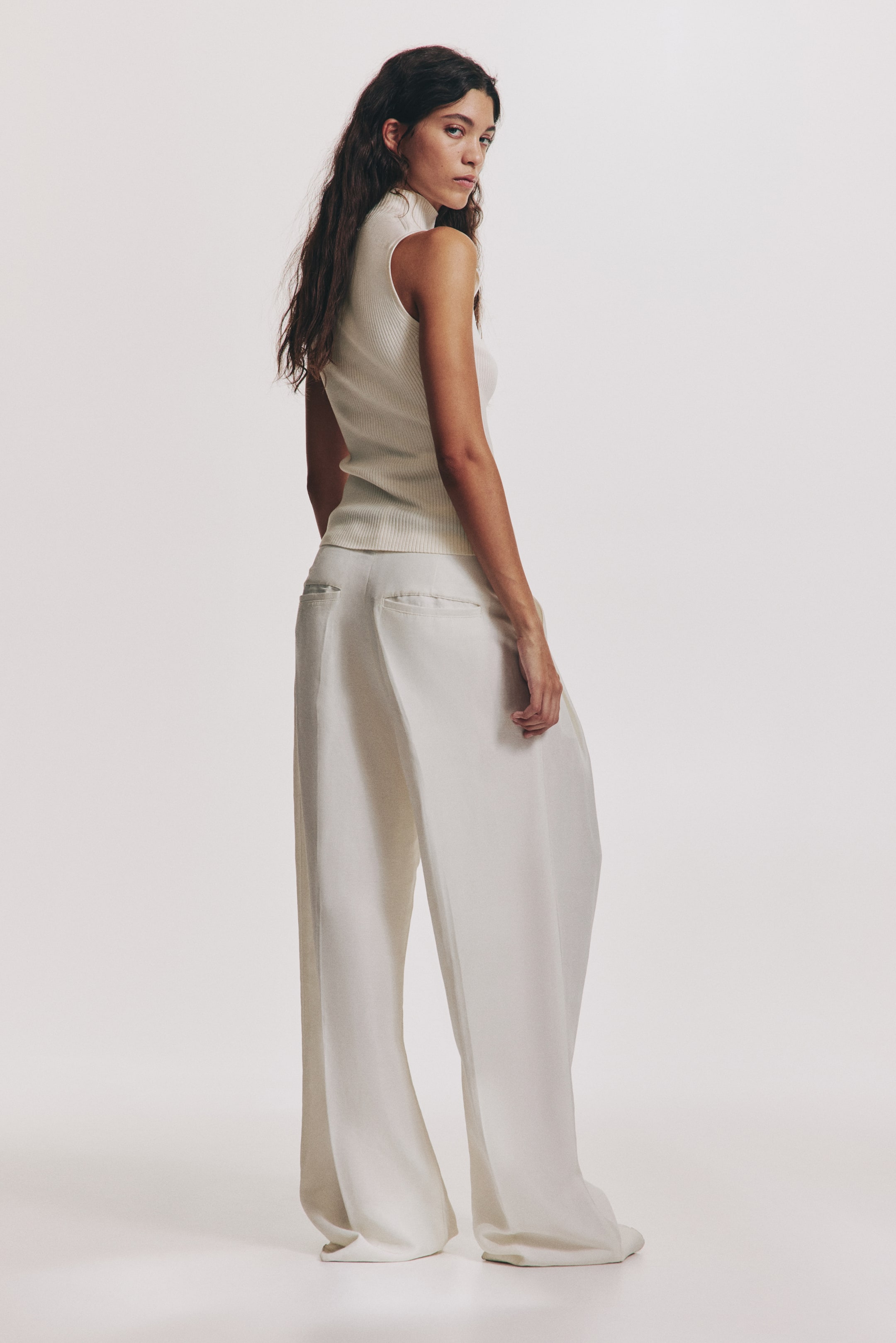 Ampliar la imagen: Rib-knit turtleneck top - Crema - Ladies | H&M MX 3