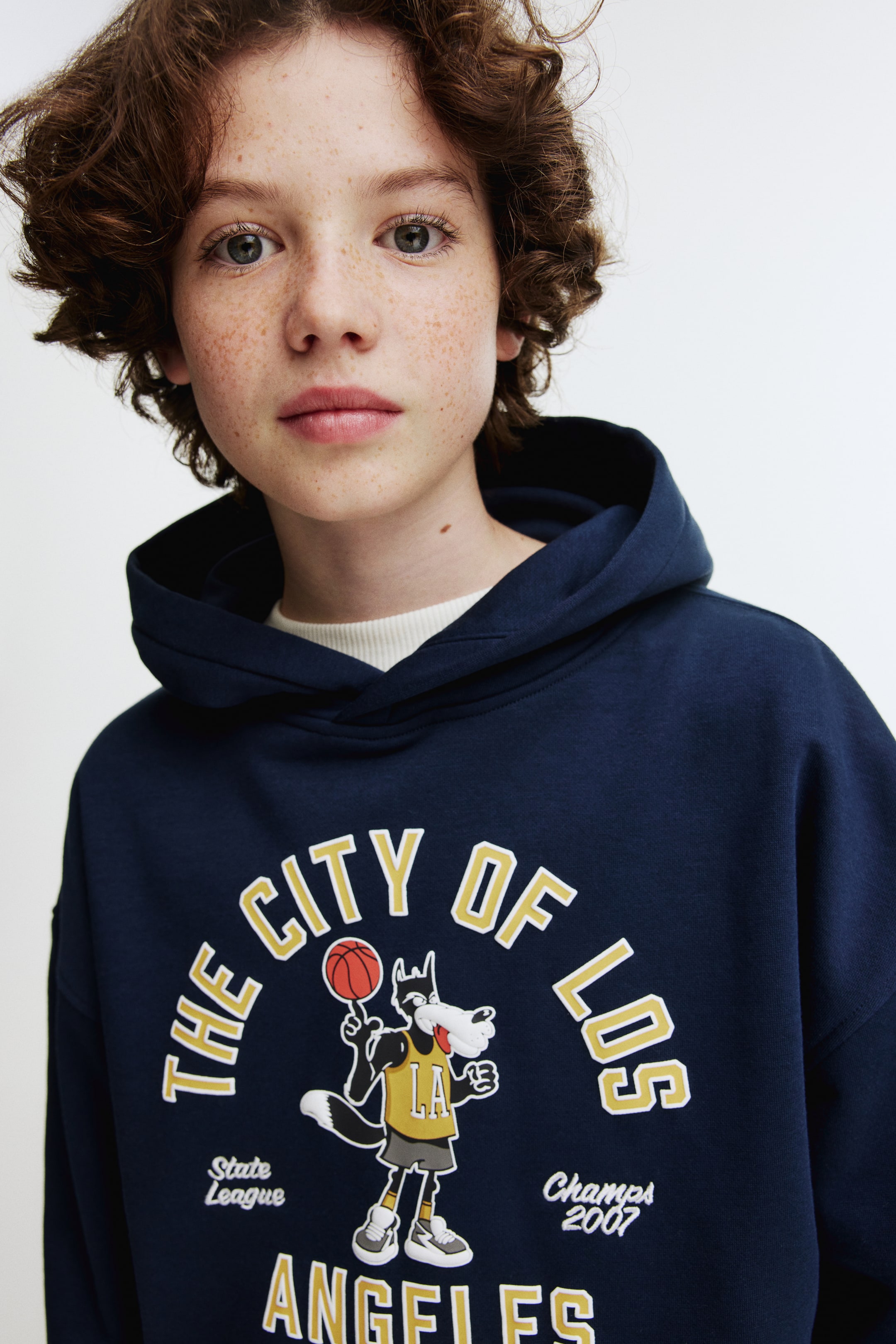 Voir une image plus grande: Chandail à capuchon - Marine/Los Angeles - ENFANT | H&M CA 2