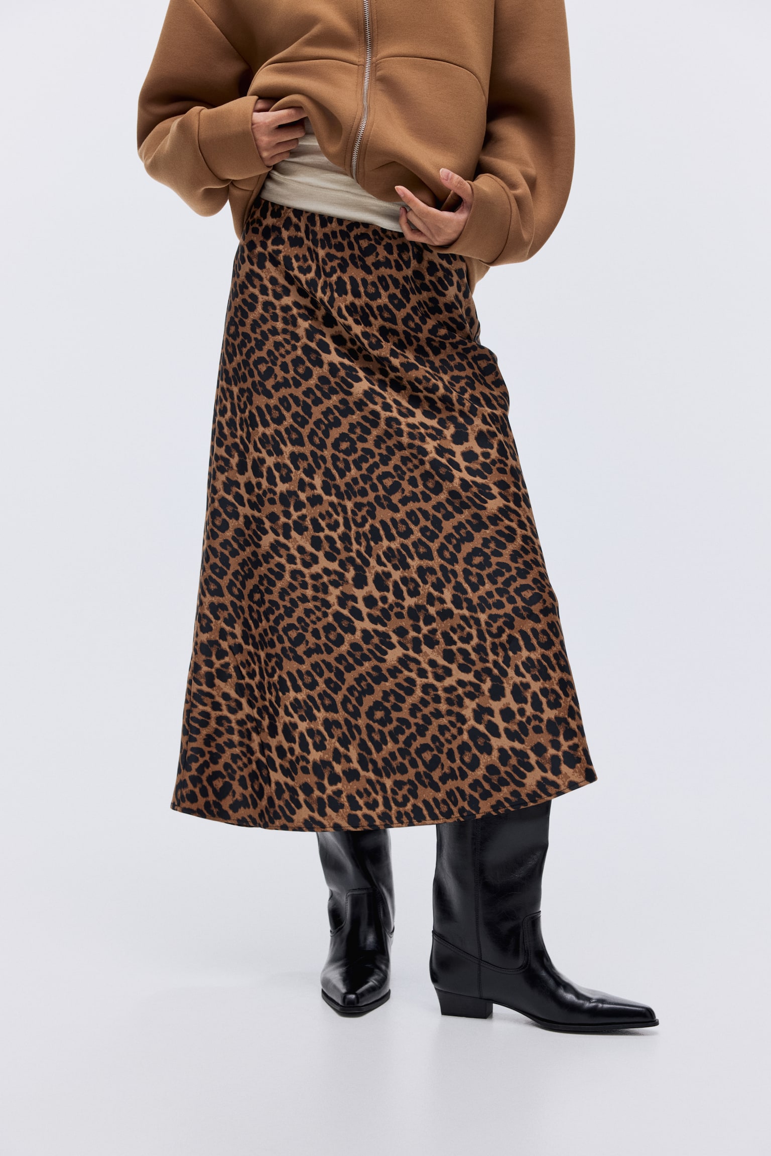 Midi skirt - Dark beige/Leopard print/Black/Red/Navy blue/Light beige/Leopard print/Brown/Snakeskin pattern/Light beige/Dark red/Dark brown/Black/White floral/Burgundy/Green/Pale yellow - 5