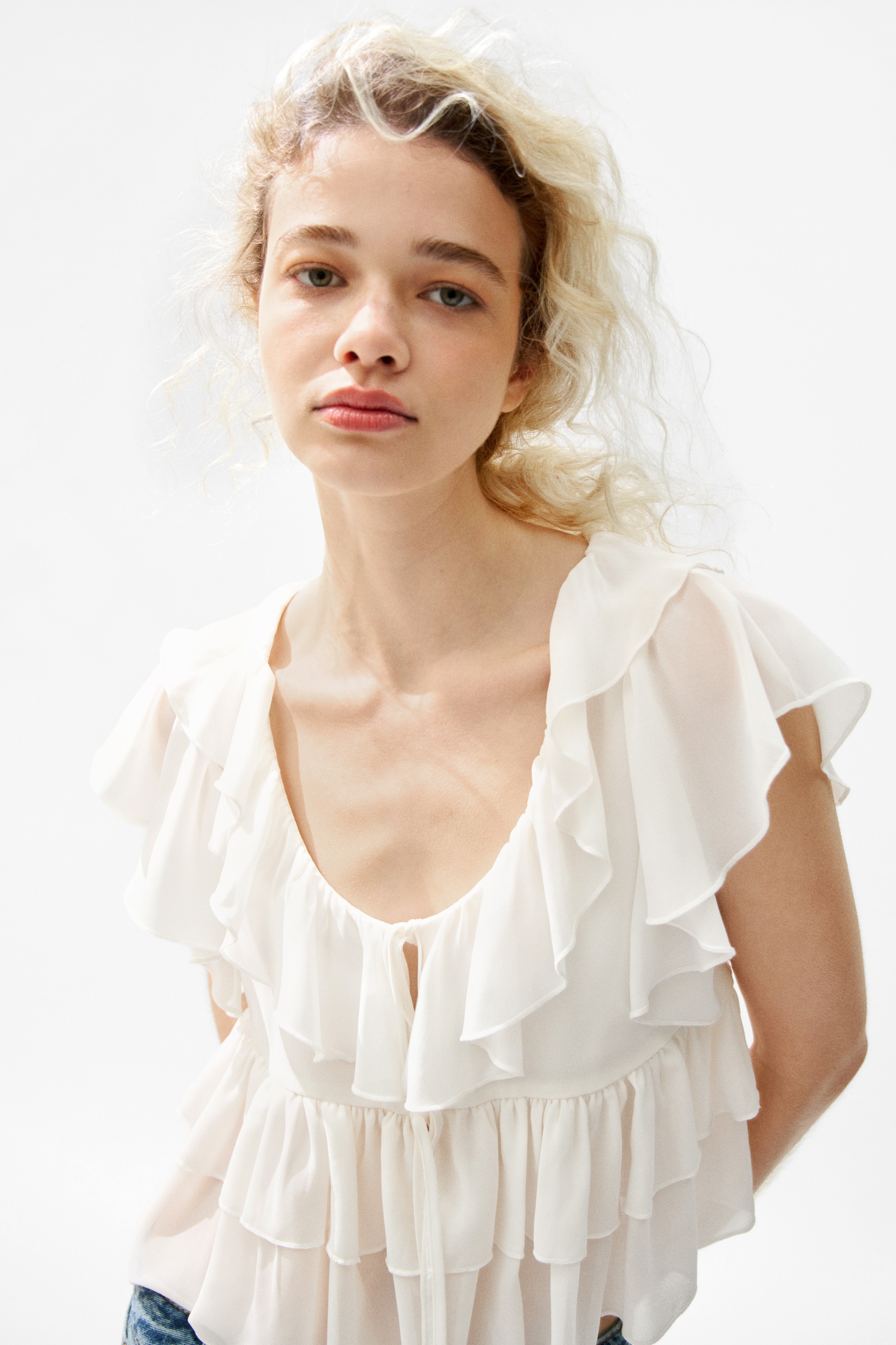 ラッフルブラウス | ラッフルカラー・スリーブ 他 | H&M JP