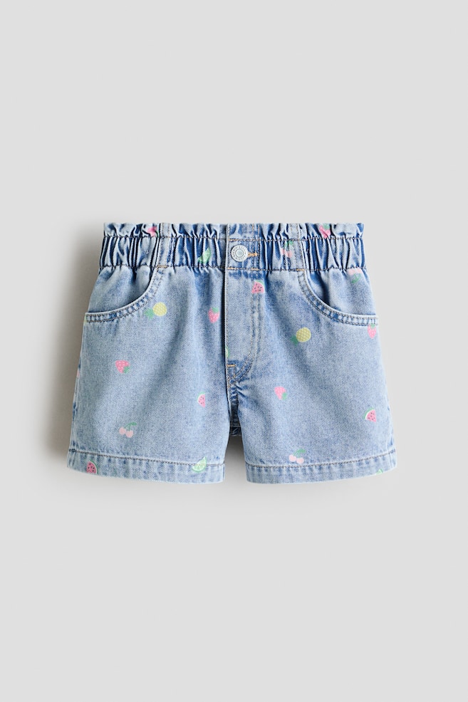 Shorts de denim con diseño bordado - Azul denim claro/Sandías/Azul denim claro/Corazones - 1