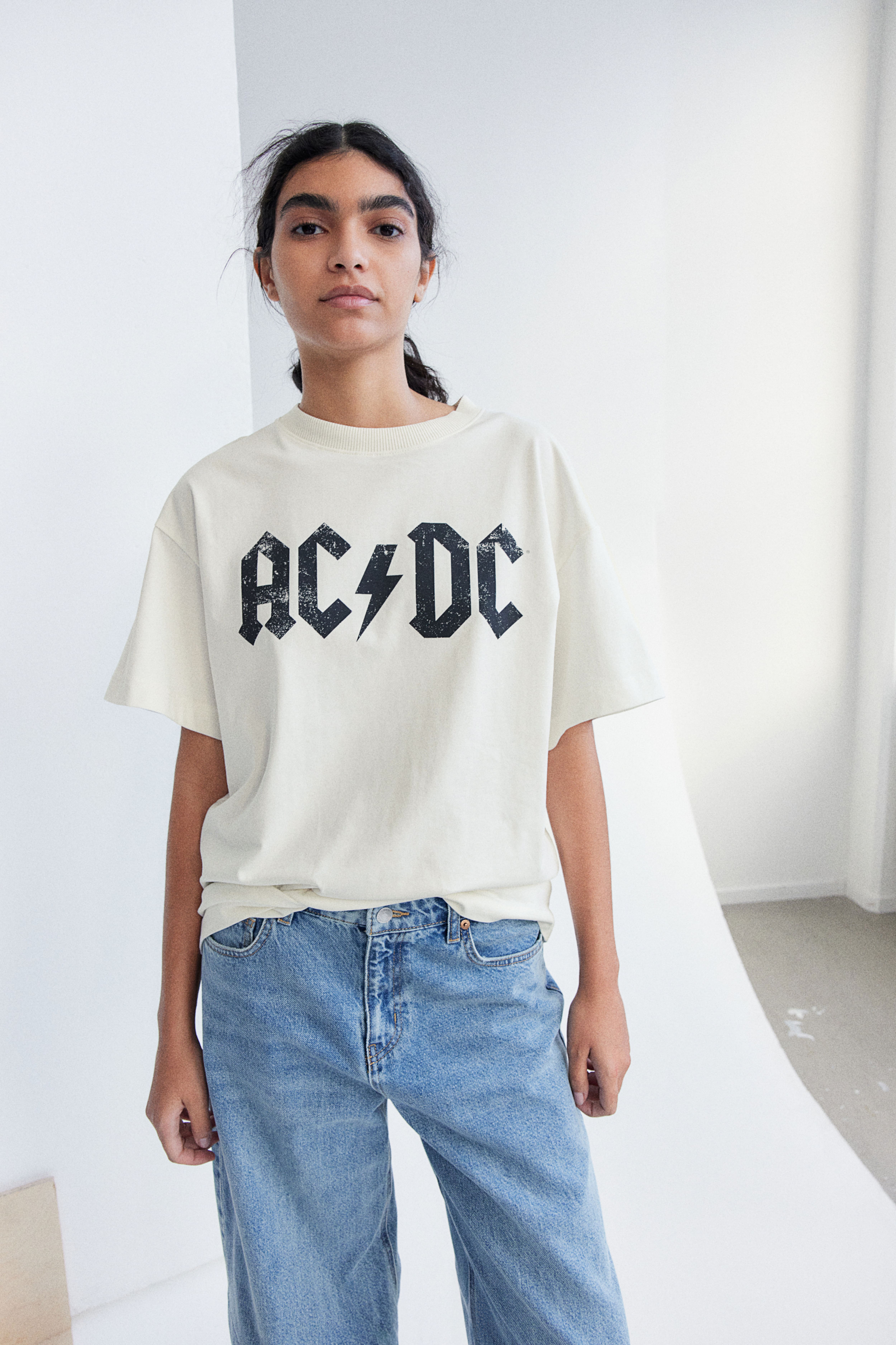 acdc t シャツ h&m