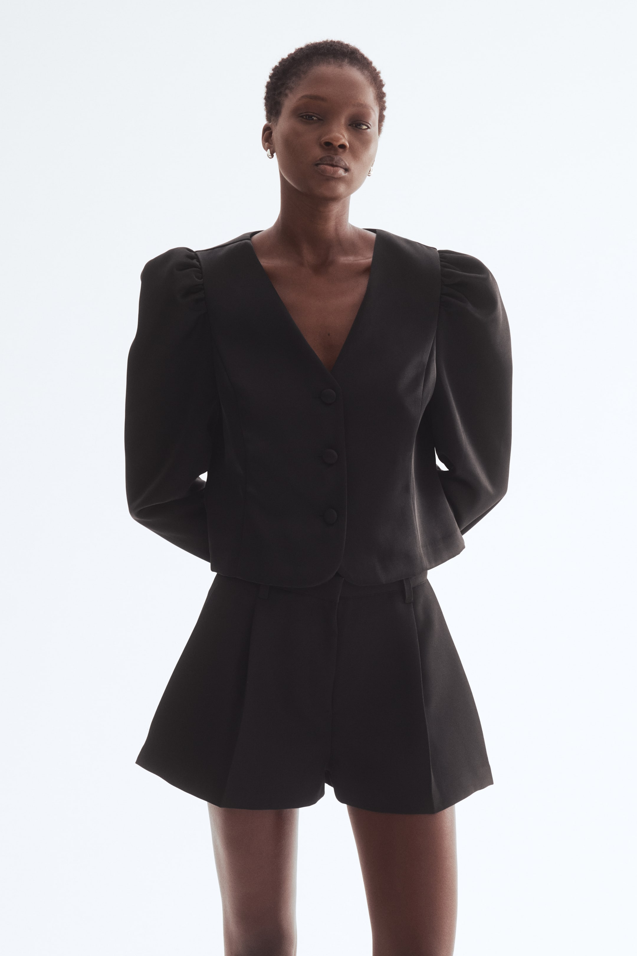 View larger image: Puff-sleeved blouse - Black - Ladies | H&M HK 1