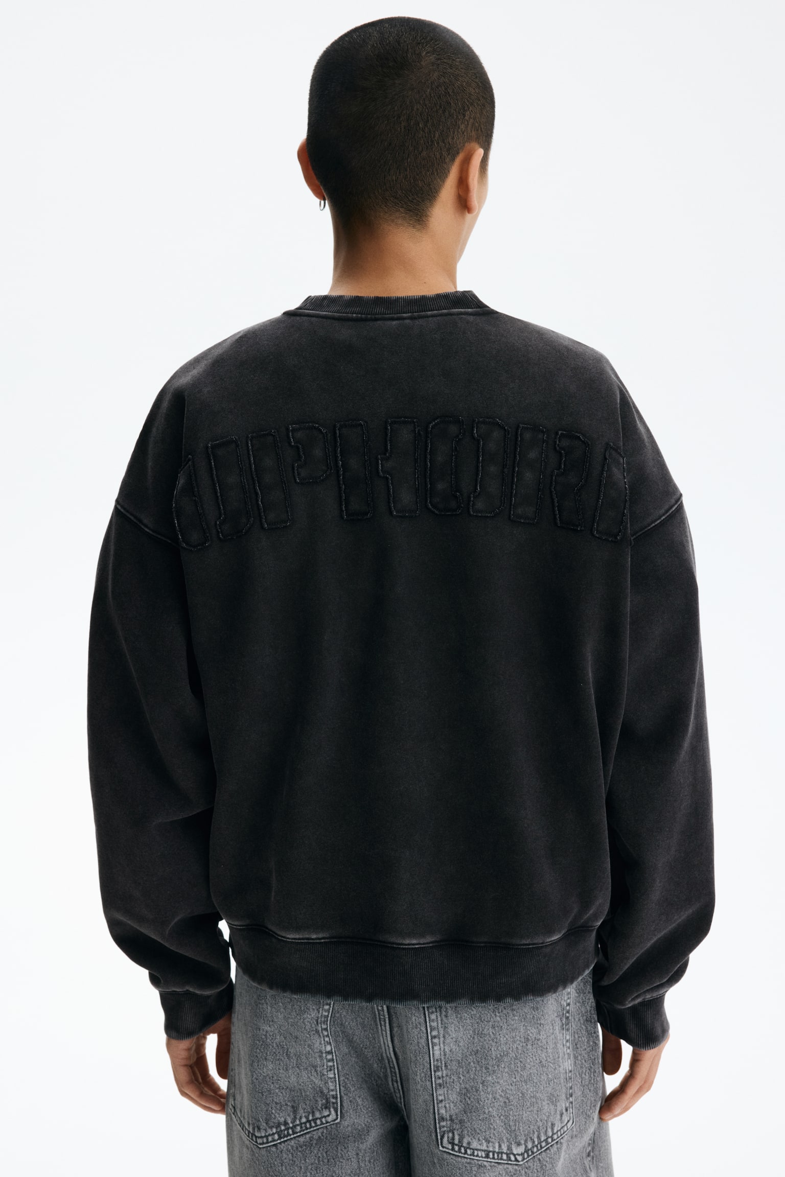 Oversized Fit washed-look sweatshirt - Black - 7