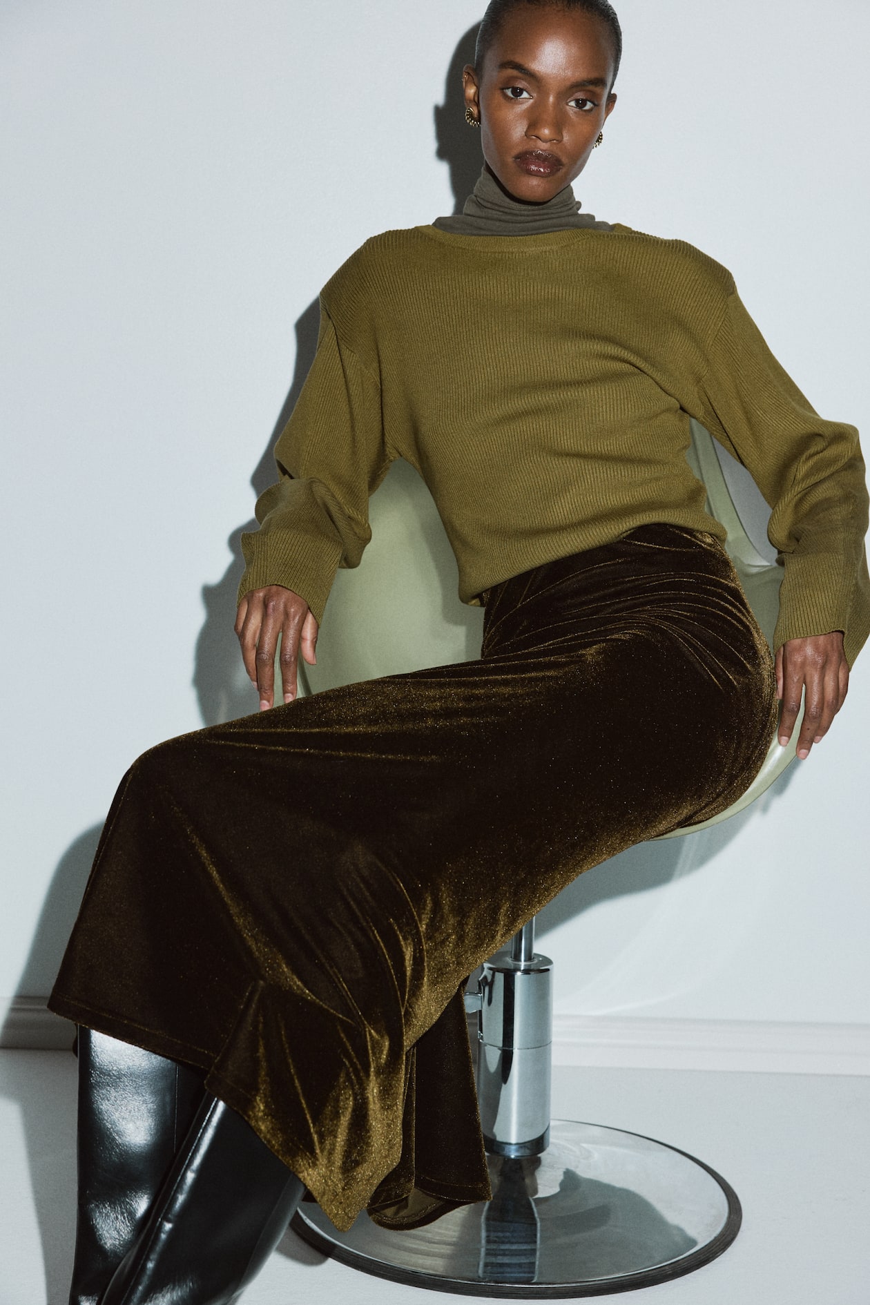 Velour Skirt - image 3