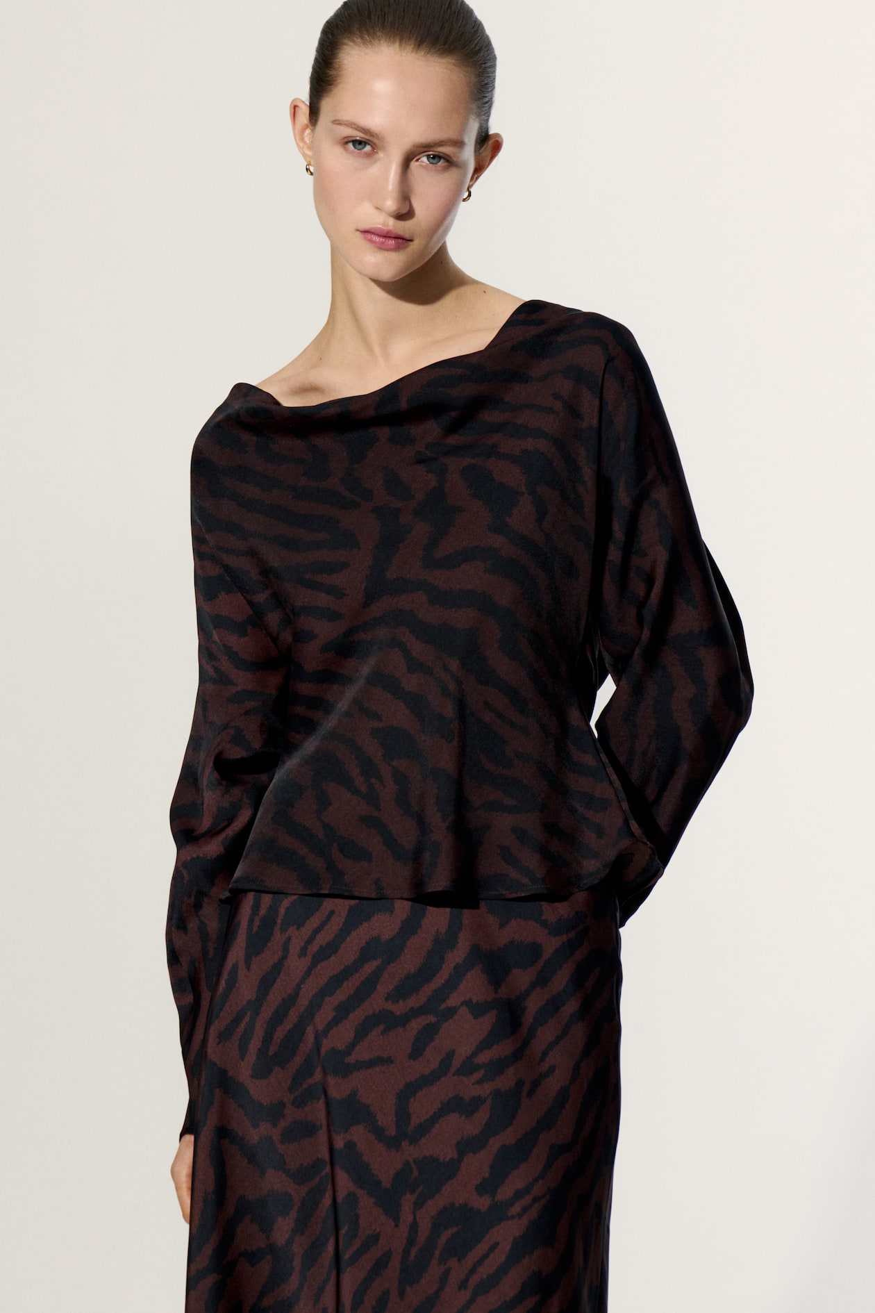 Cowl-Neck Top - image 5