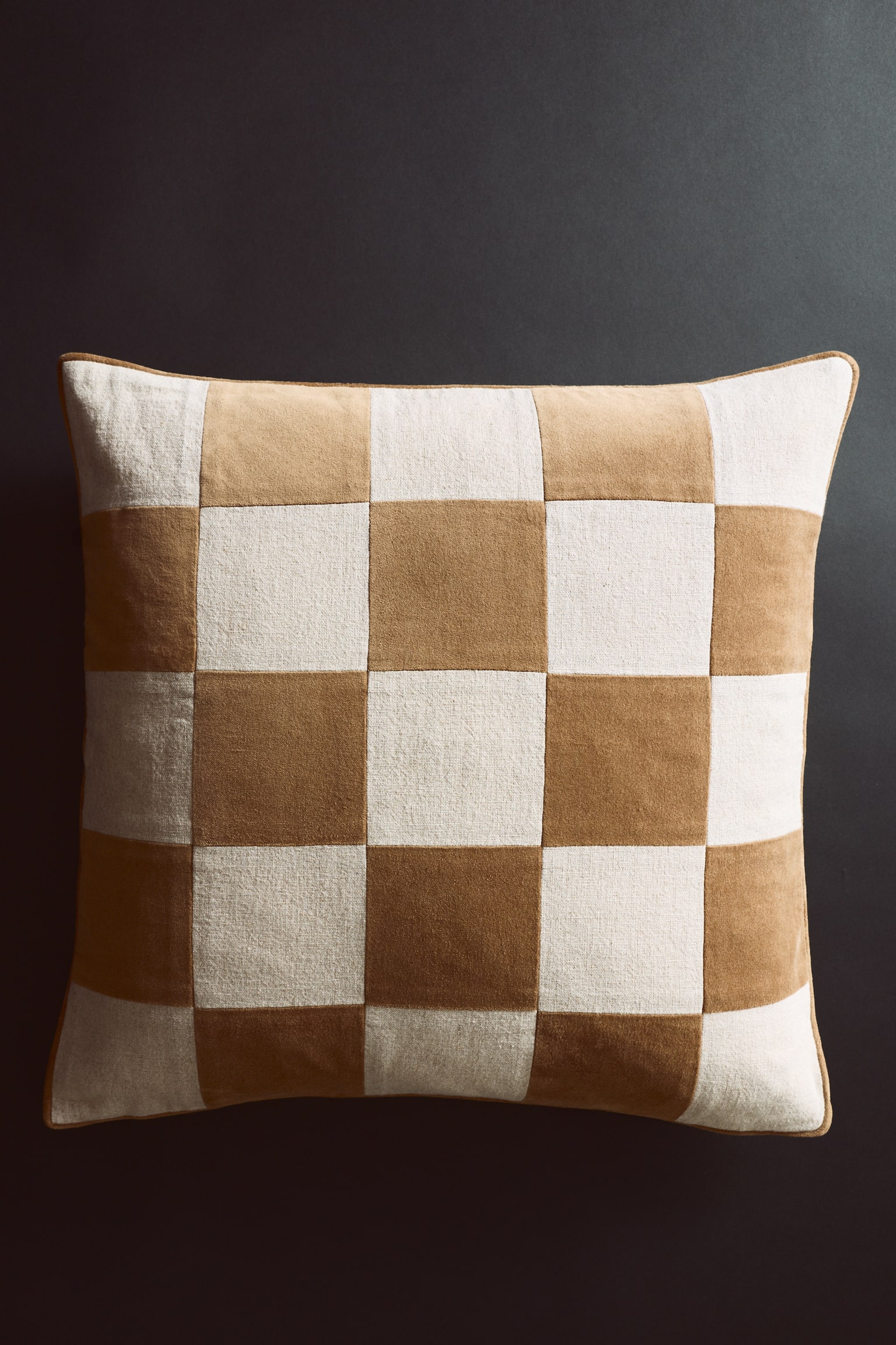 Linen-blend cushion cover - Beige/Checked/Black/Checked - 2