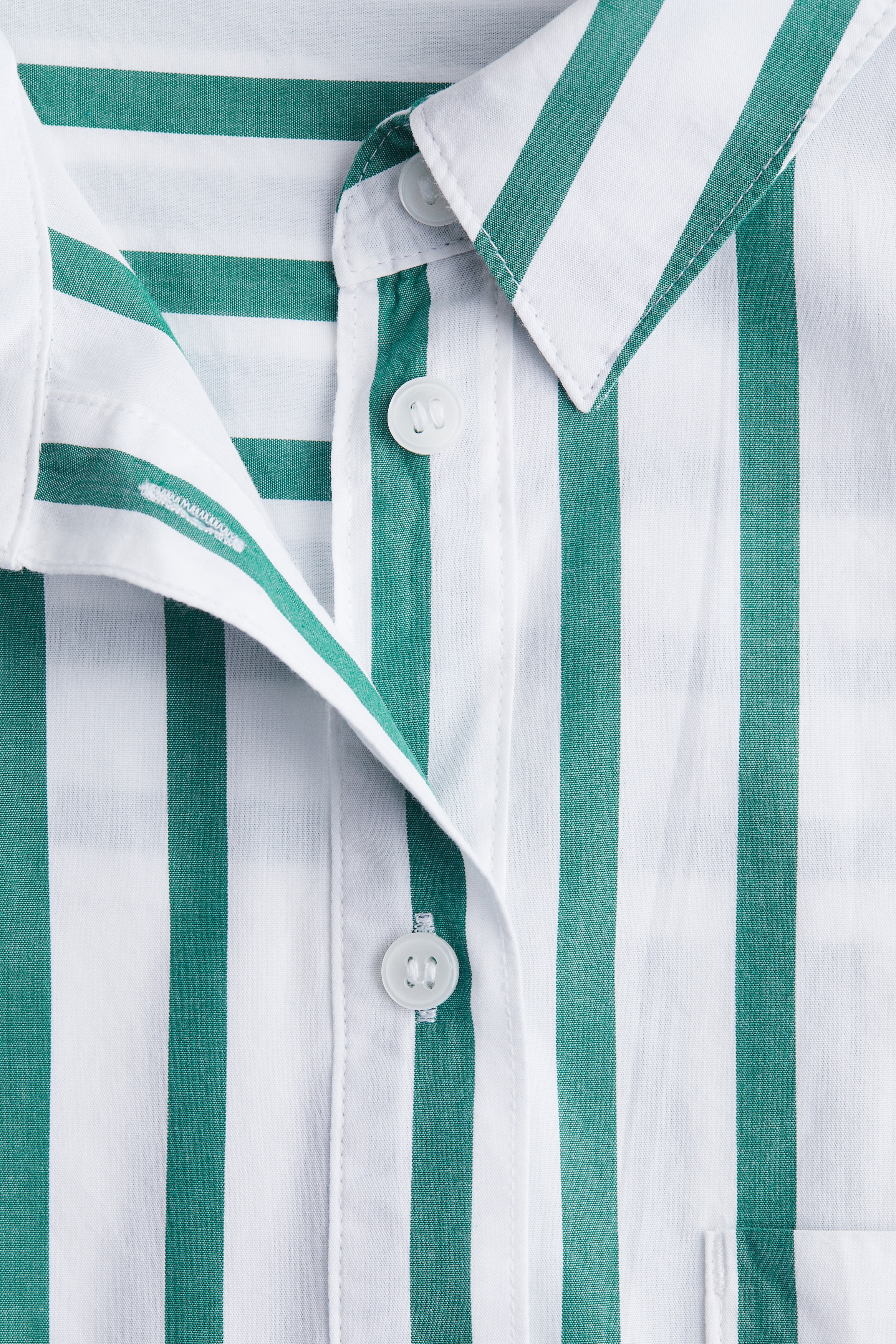 Short poplin shirt