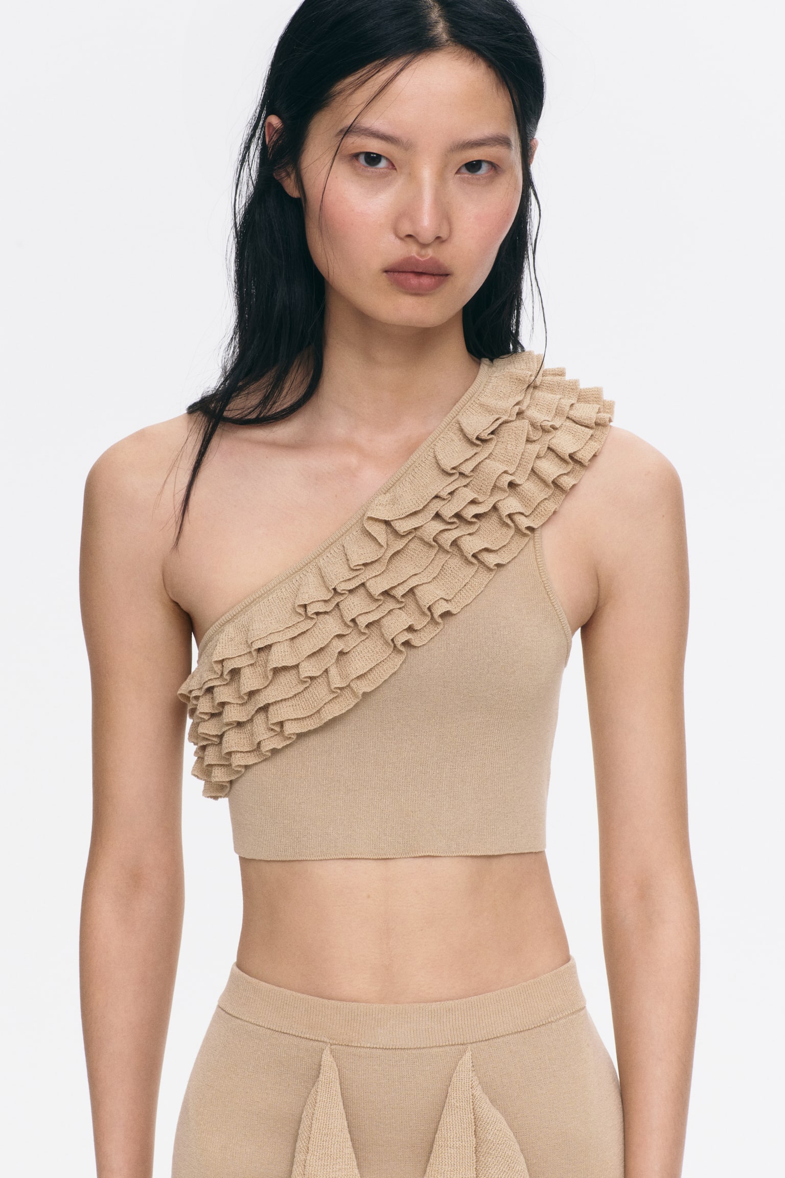 Ruffled one-shoulder crop top - Beige - 1