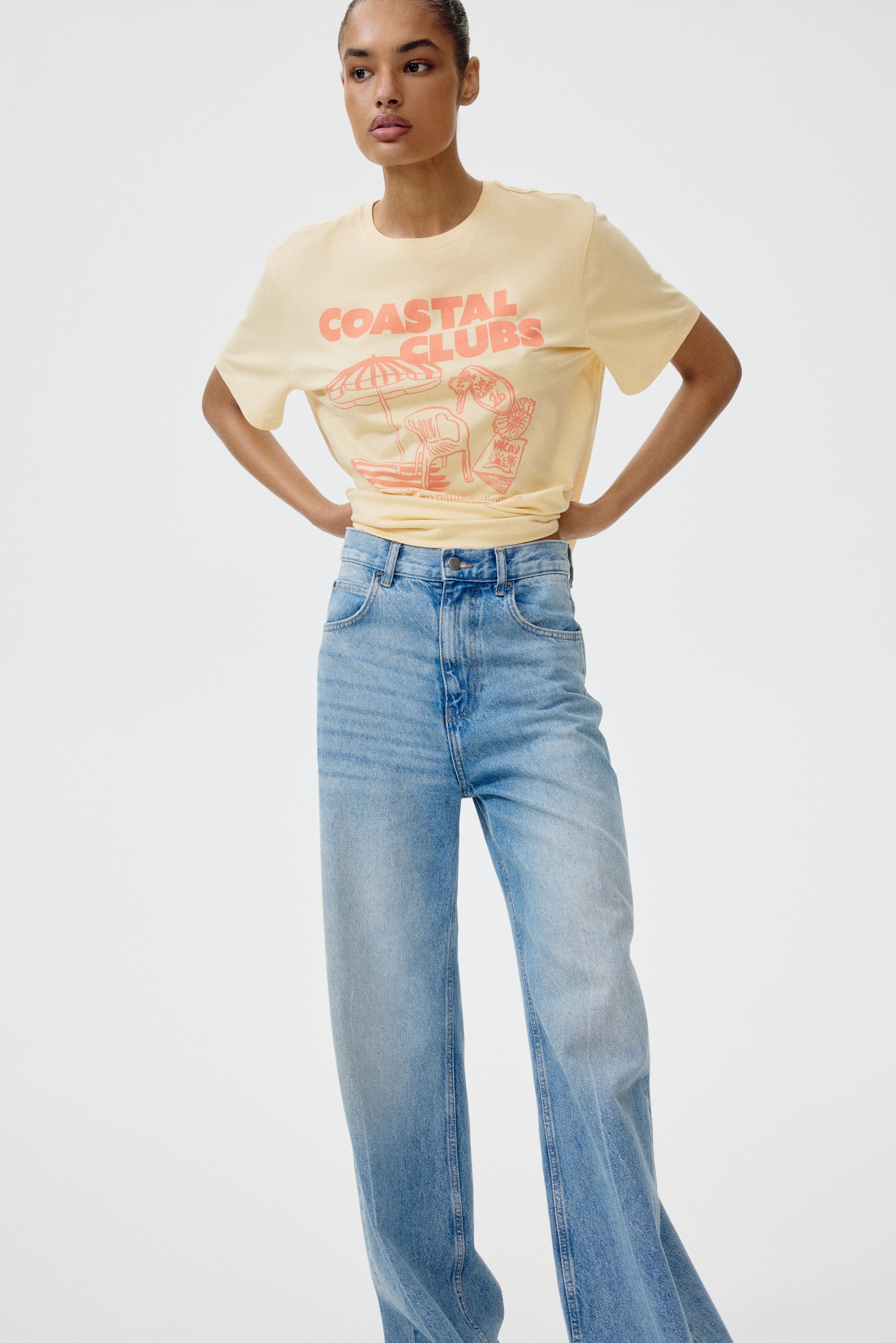 Printed T-shirt - Yellow/Coastal clubs/Pink/Malibu/Black/Flower/Dusty pink/Solare/Black/Costa Rica/Dark brown/Palm trees/Light beige/Striped/Black/Tropical/Light beige/Atacama/Cream/Marrakech/White/Rio de Janeiro/Cream/Brasil/Dark brown/Italia/White/Trattoria Laguna/White/Milos Island/Cream/Biarritz