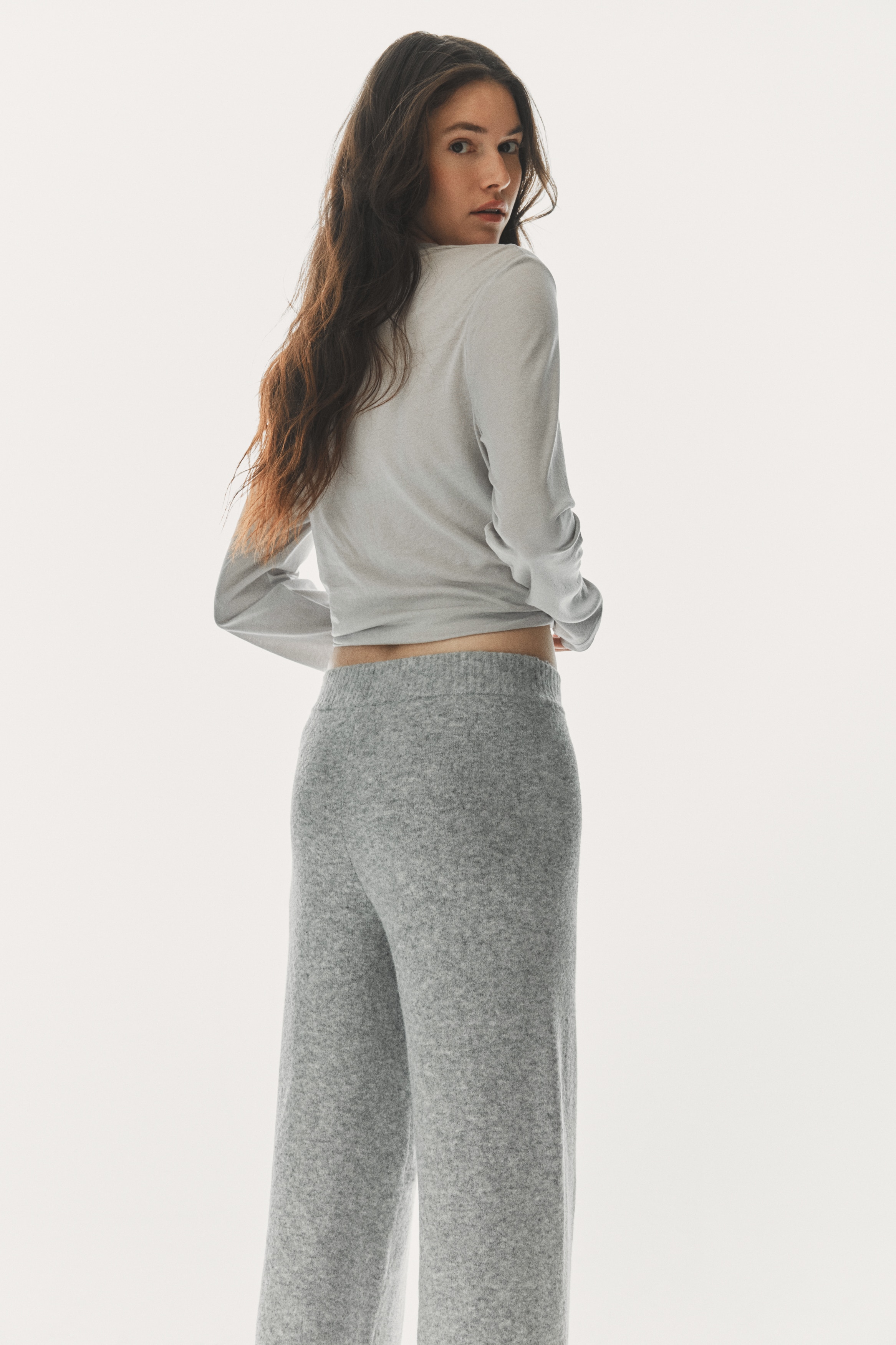 Fine-knit trousers