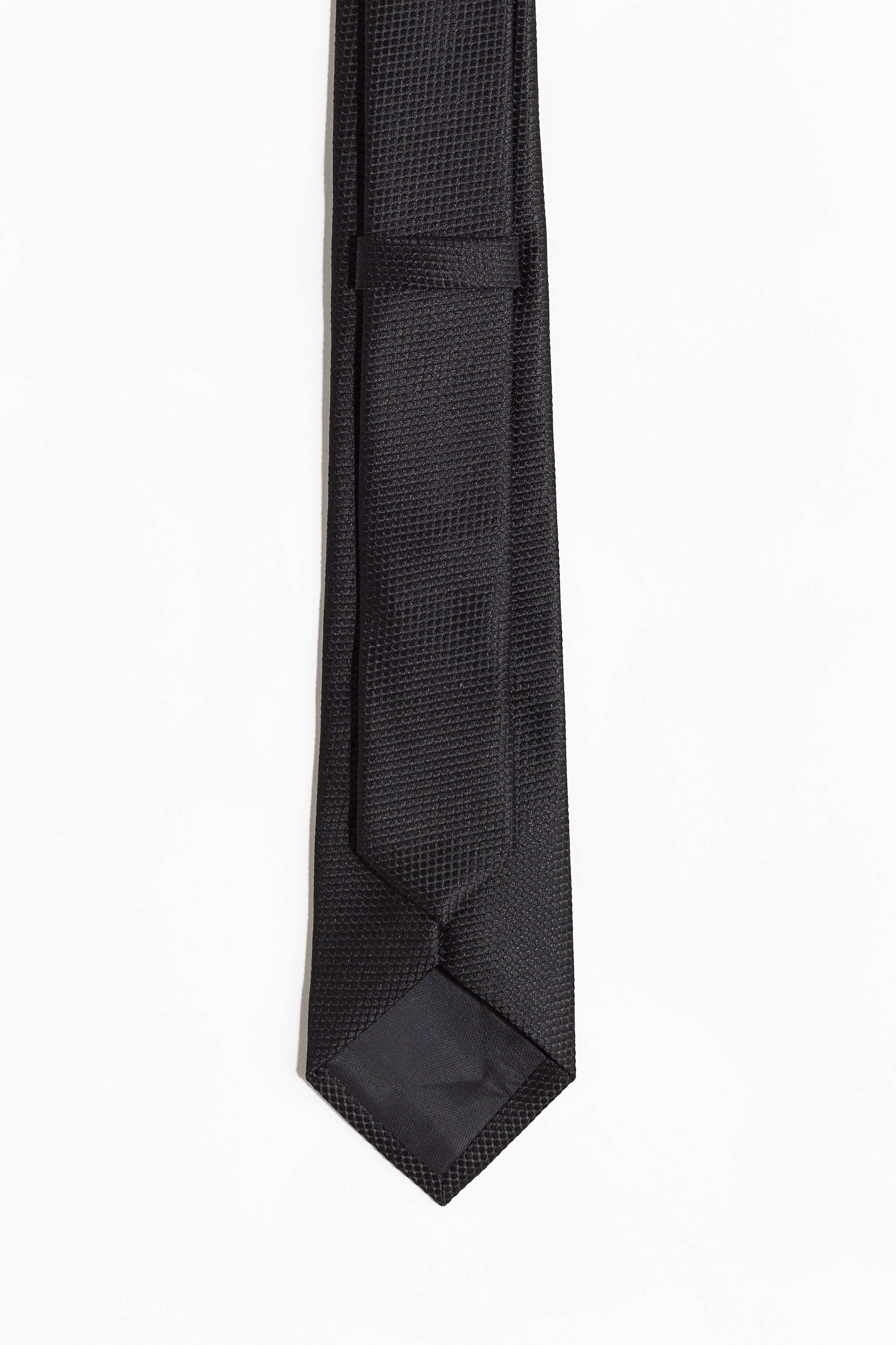 h and m ties
