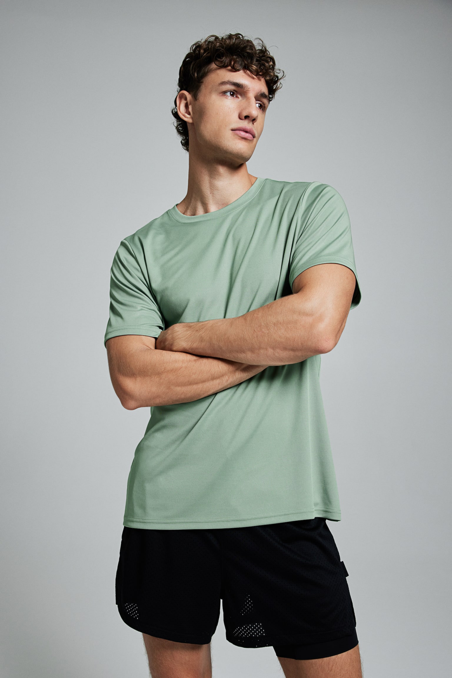 Regular Fit Activewear Top In DryMove™ - Light khaki green/Navy blue/White/Black/Petrol/Black/Dark khaki green/Dark khaki green/Grey/Grey/Red/Dark turquoise - 1