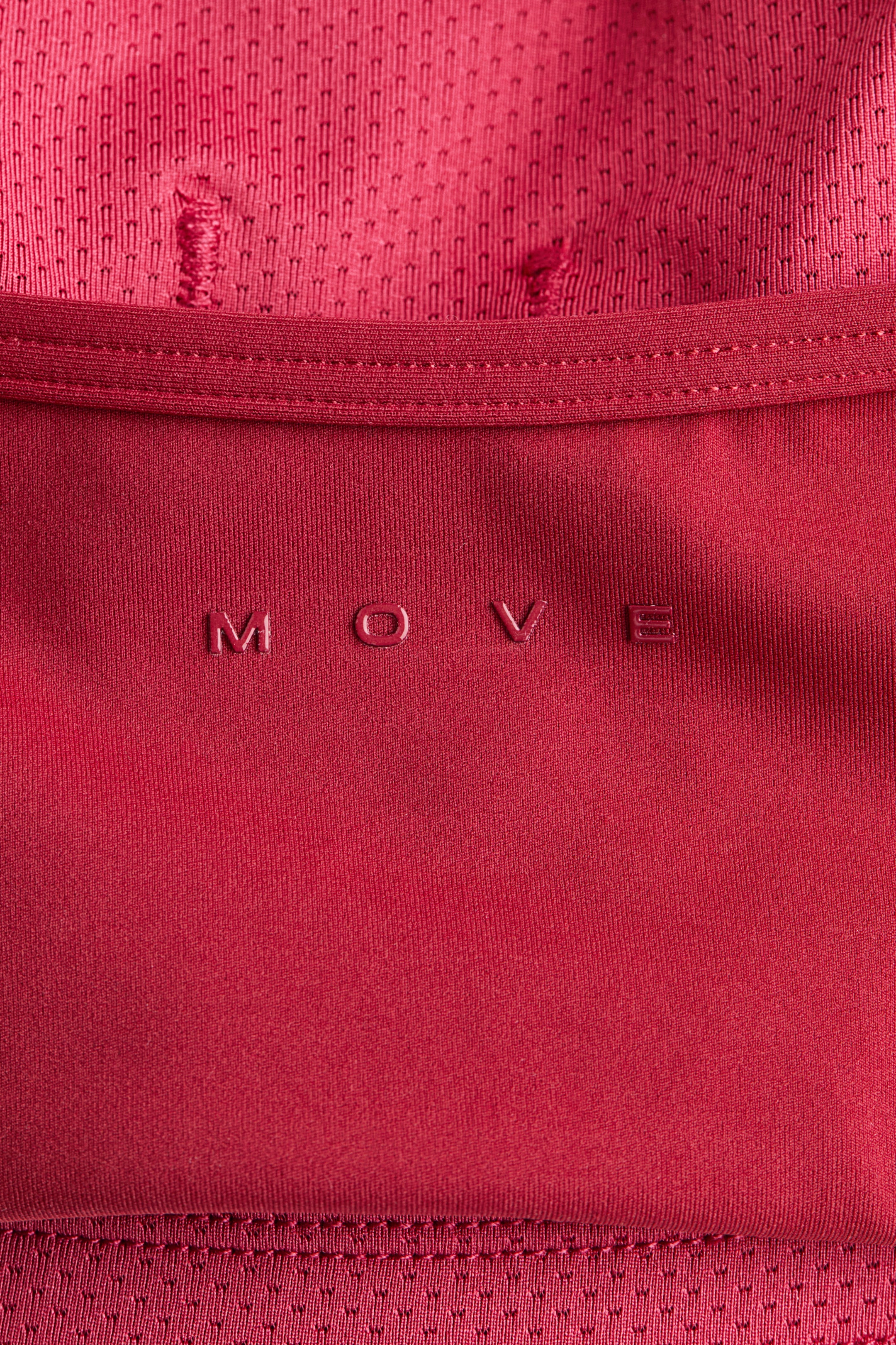 Sports Bra with SculptMove™