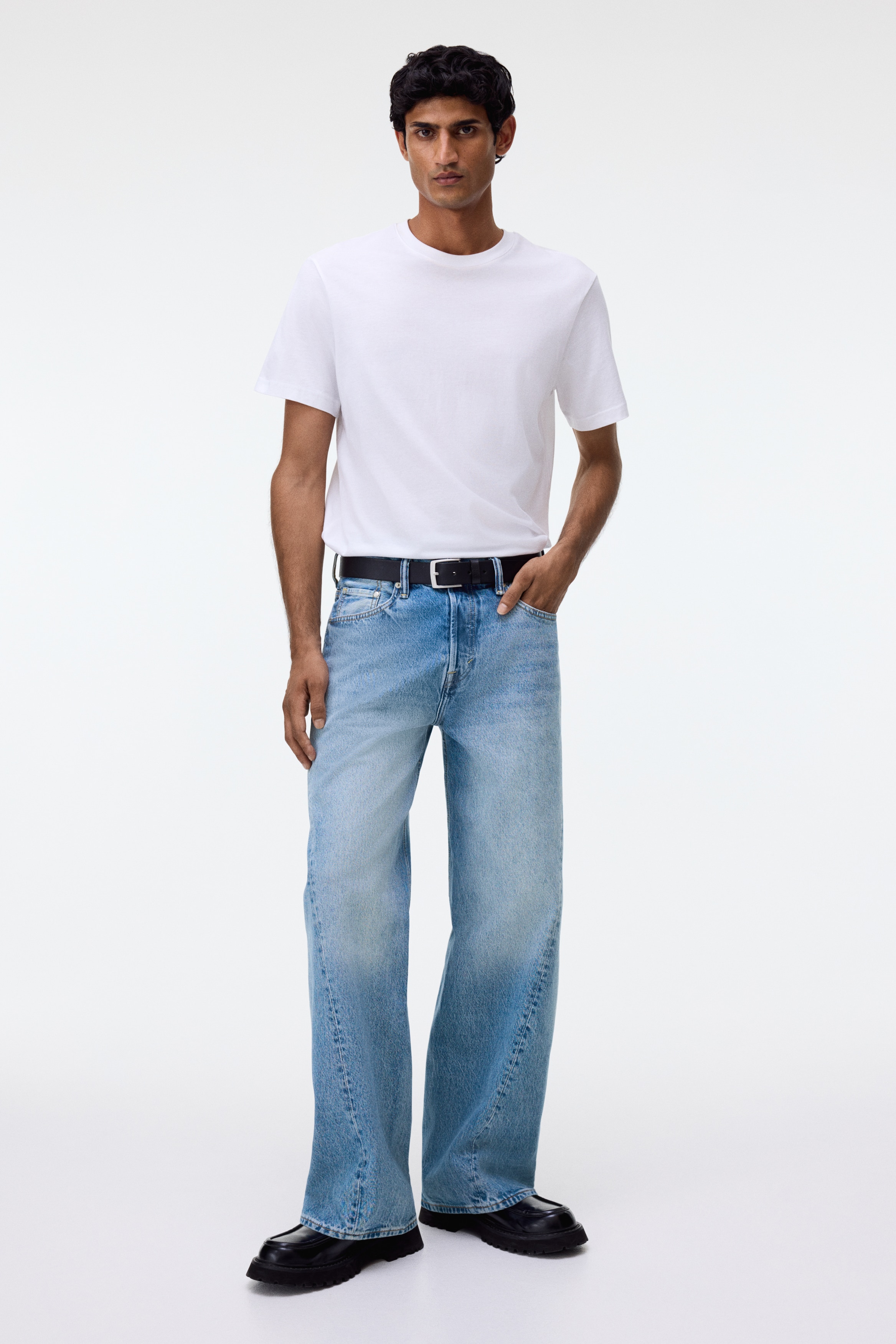 Men's Light denim blue Loose-Fit Straight Twisted-Leg Jeans | H&M US