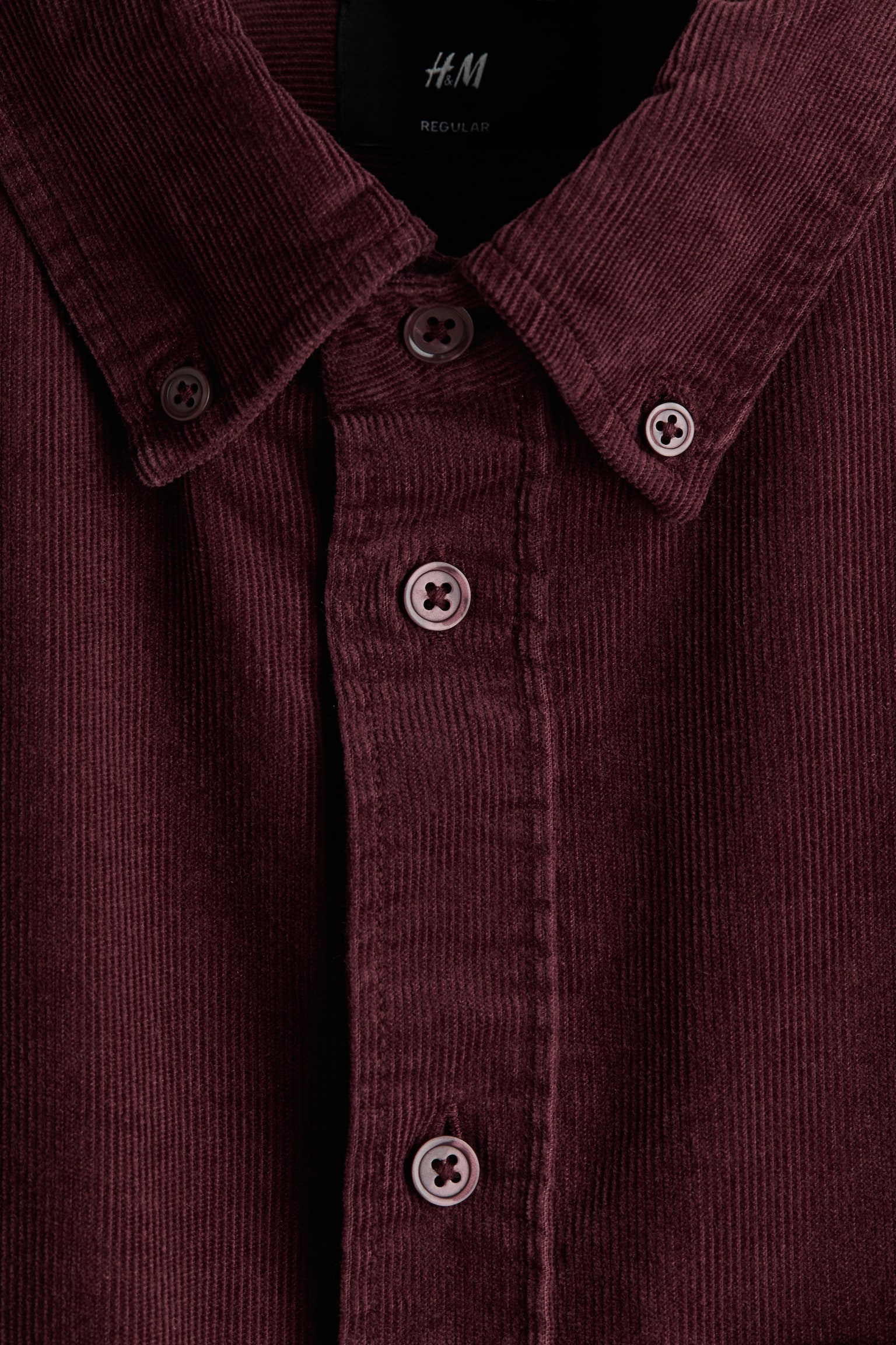Мужская рубашка H&M Regular-Fit Corduroy, цвет: Бордовый — фото 6