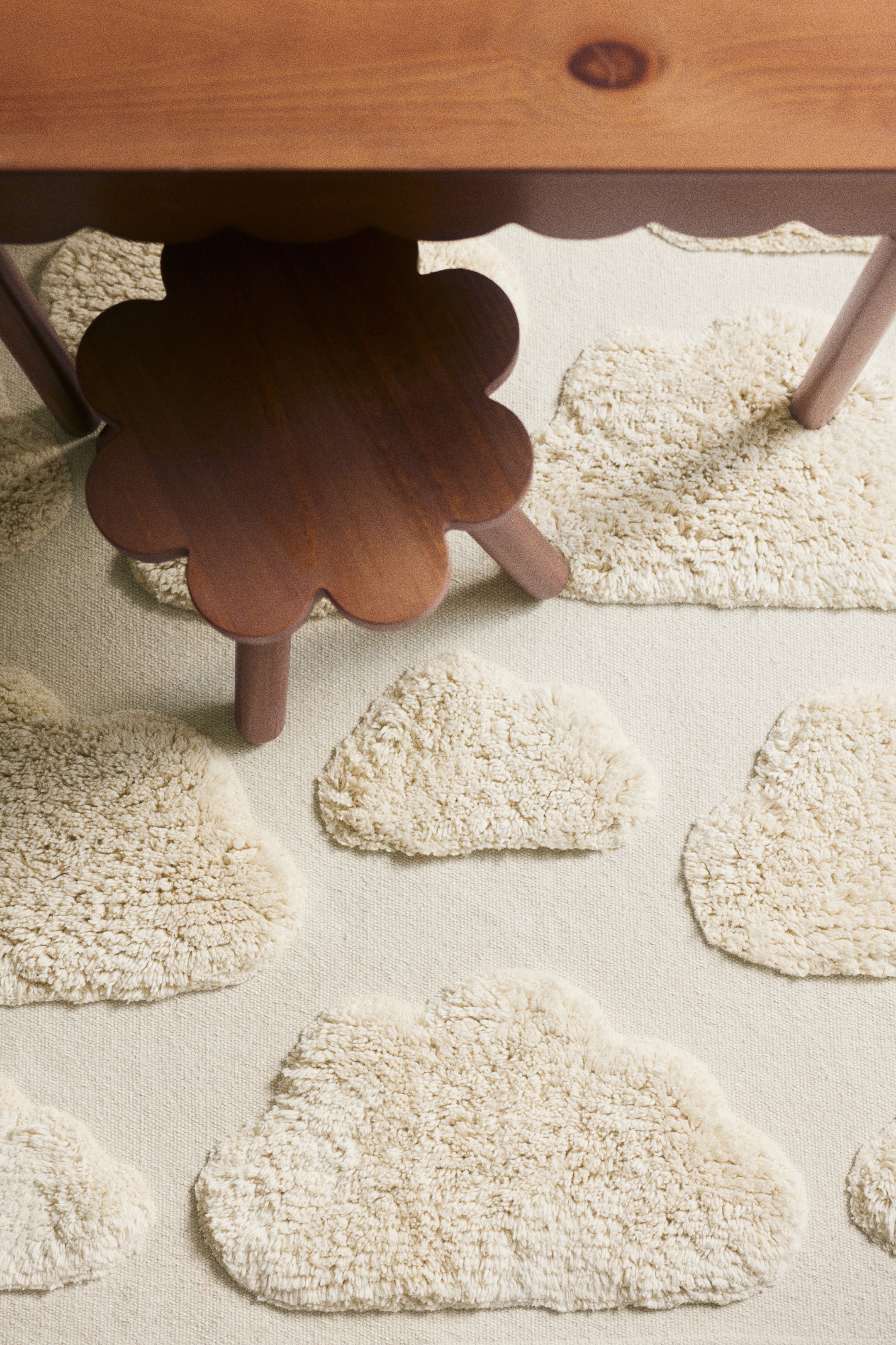 Voir une image plus grande: Tapis bouclé en toile de coton - Crème - Home All | H&M CA 1