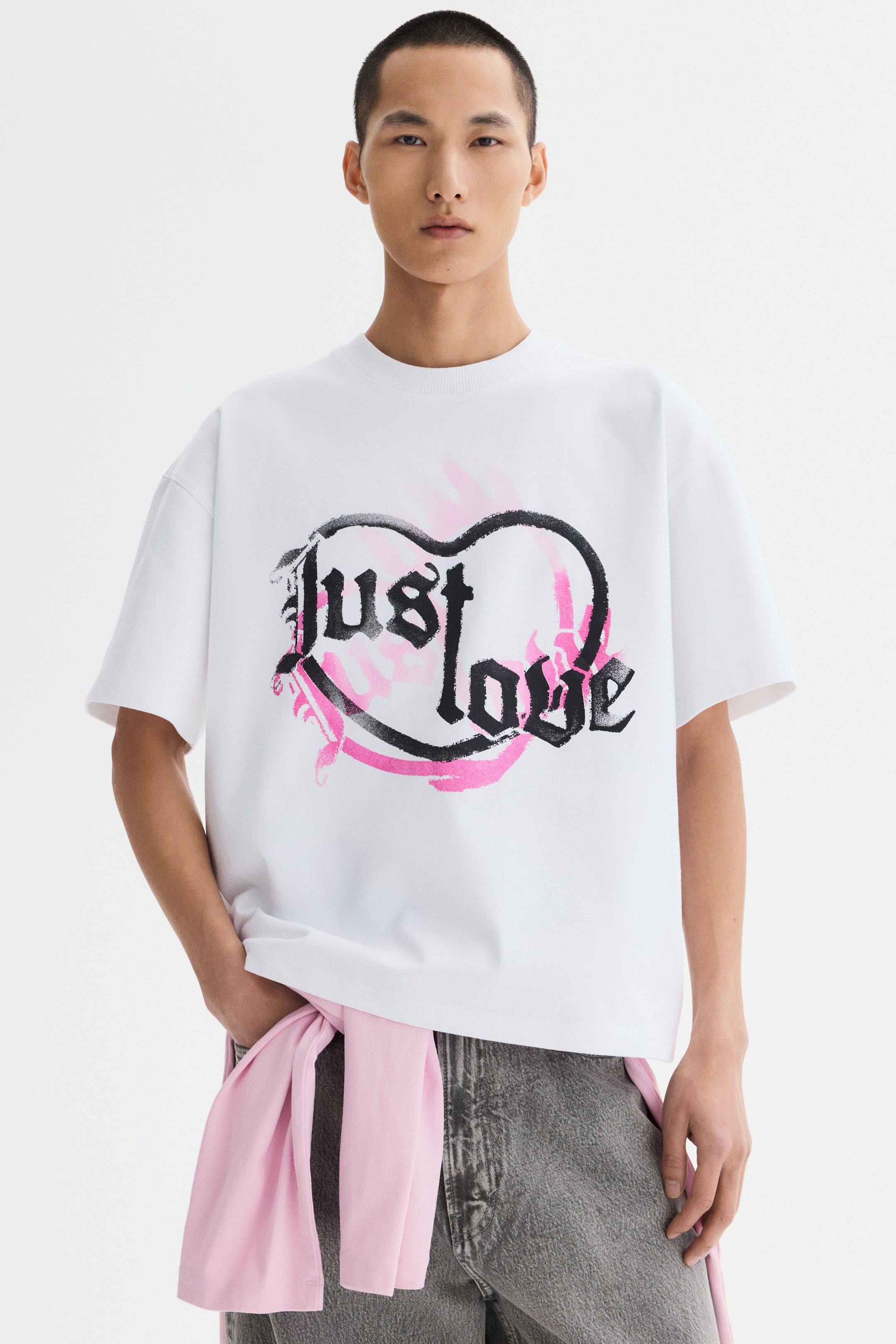 Zobrazit větší obrázek: Tričko s potiskem Heat Reactive Oversized Fit - Bílá/Just love - MUŽI | H&M CZ 1