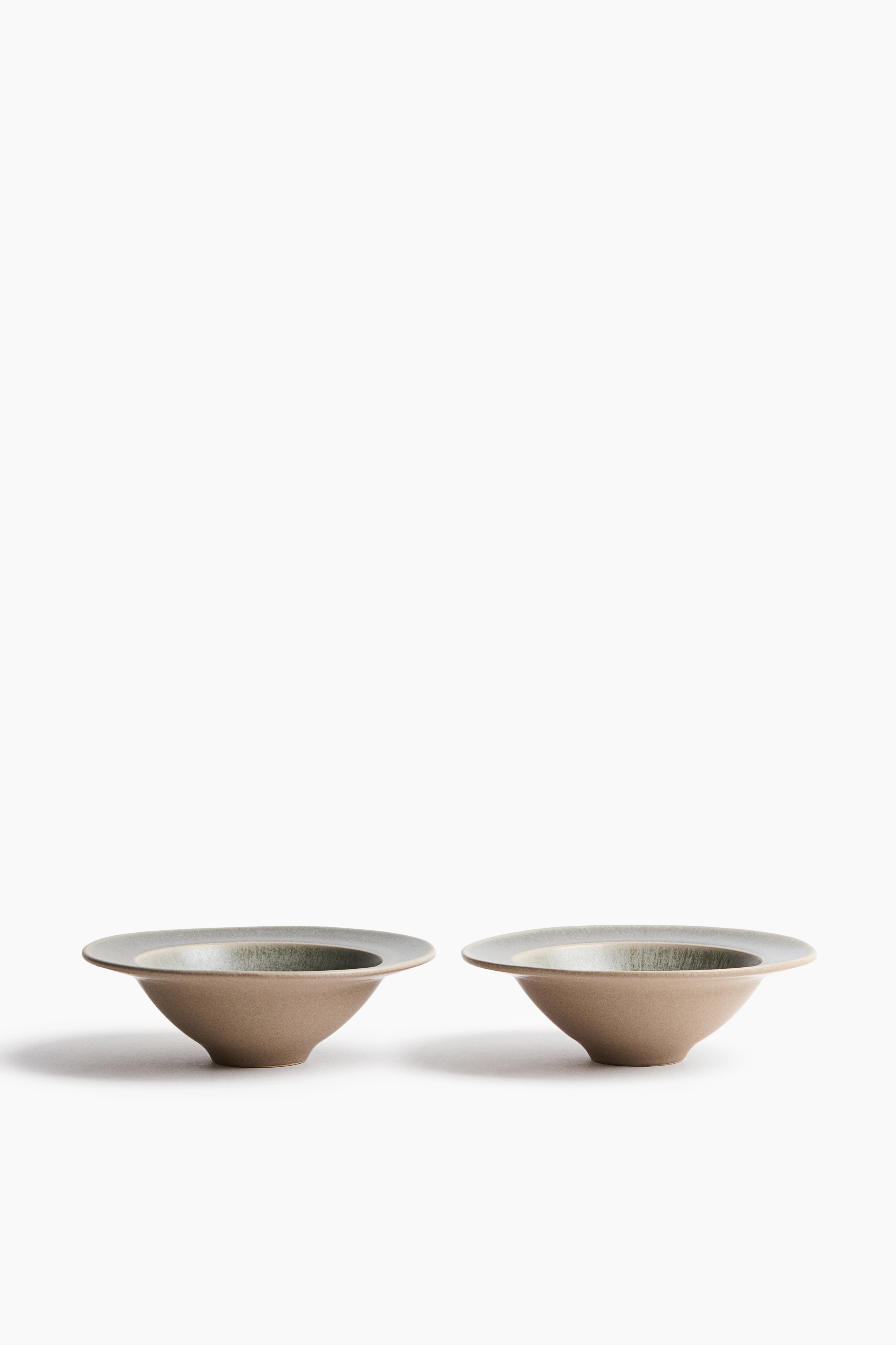 2-pack bowls in stonewareModel