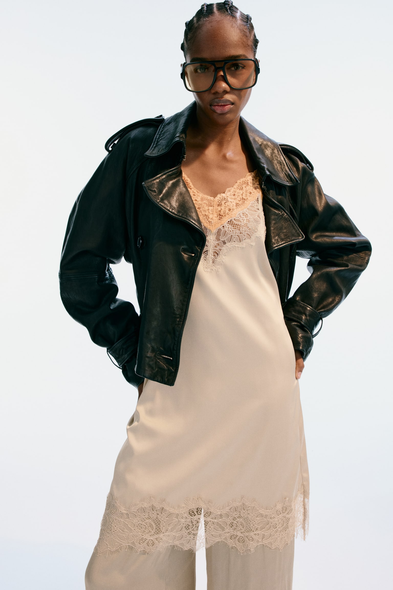 Lace-trimmed satin dress - Beige/Orange/Black - 7