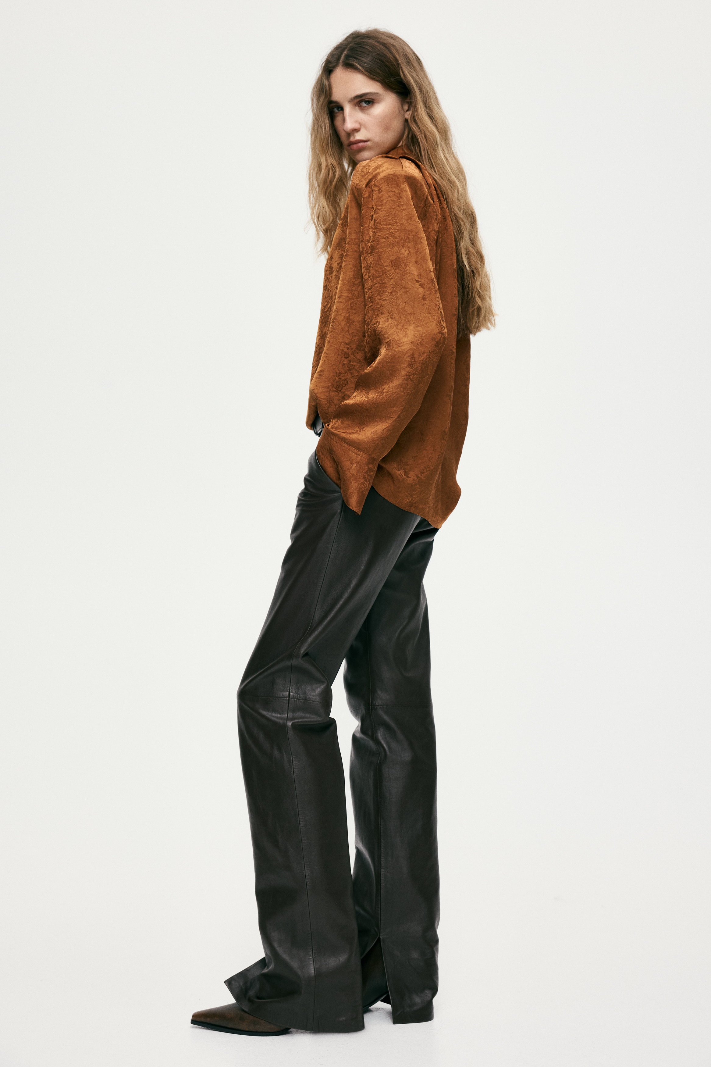 Shoulder-pad blouse