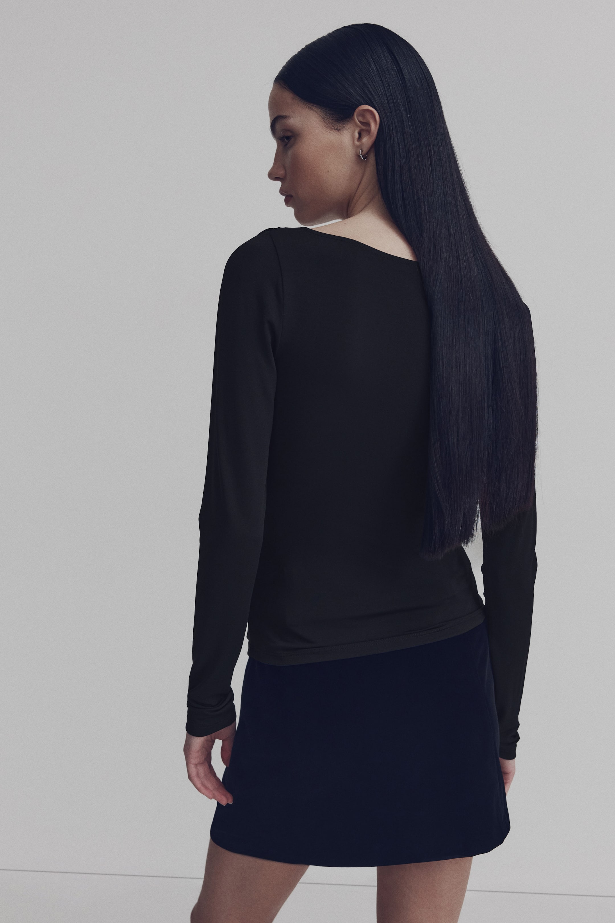 View larger image: Twist-detail top - Black - Ladies | H&M 3