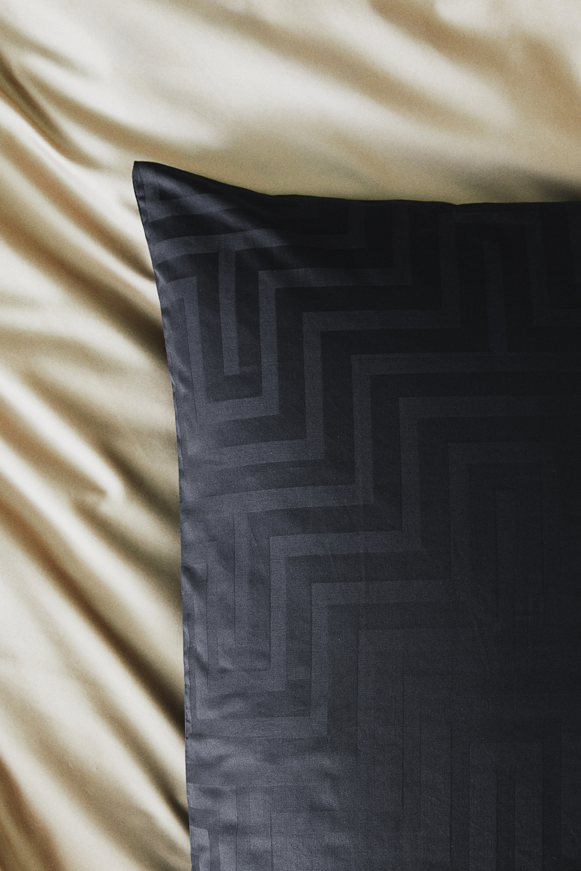 Funda de almohada en satén de algodón