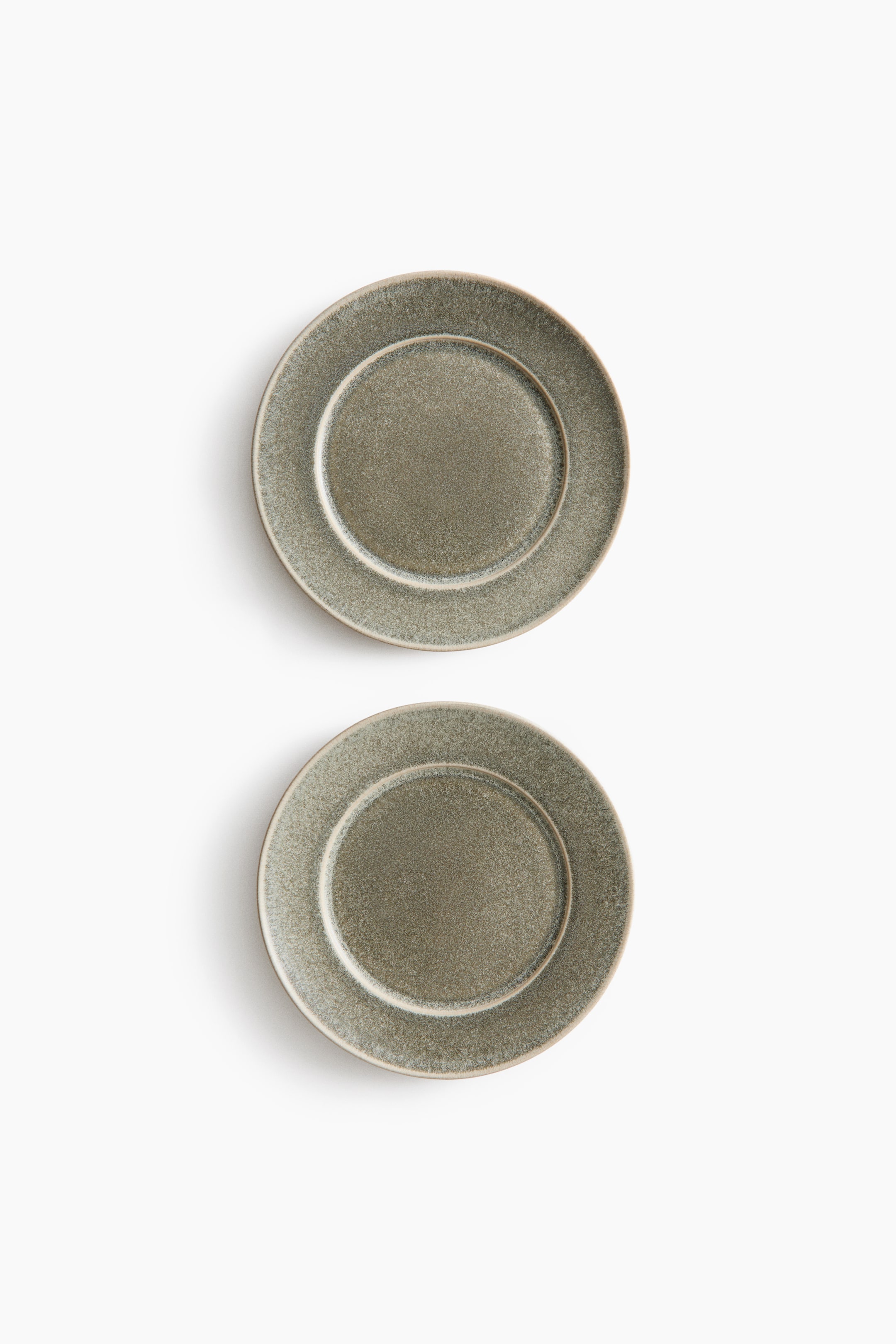 View larger image: 2-pack starter plates in stoneware - Sage green - Home All | H&M 1