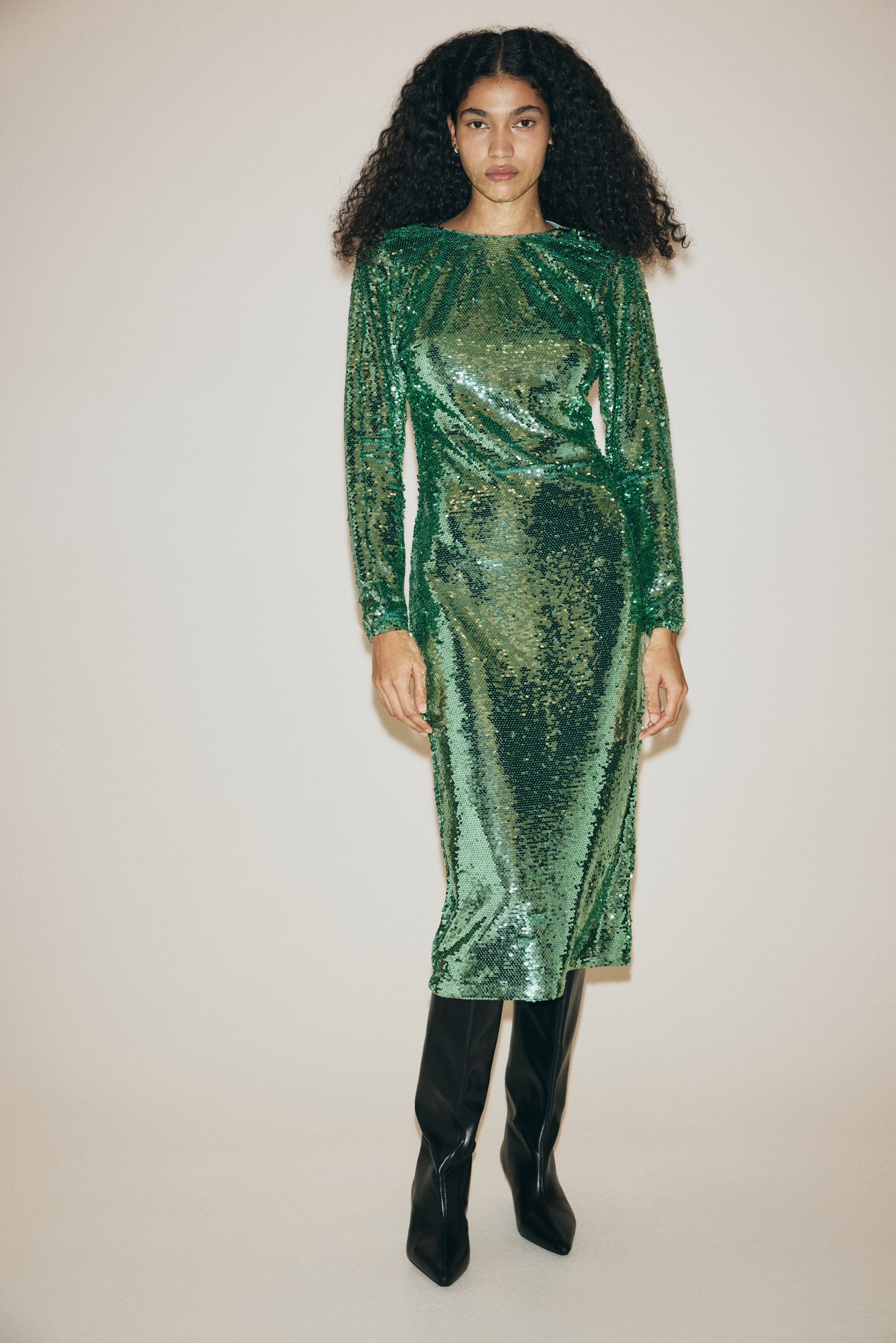 Ampliar la imagen: Vestido de lentejuelas con espalda descubierta - Emerald green - Ladies | H&M MX 2