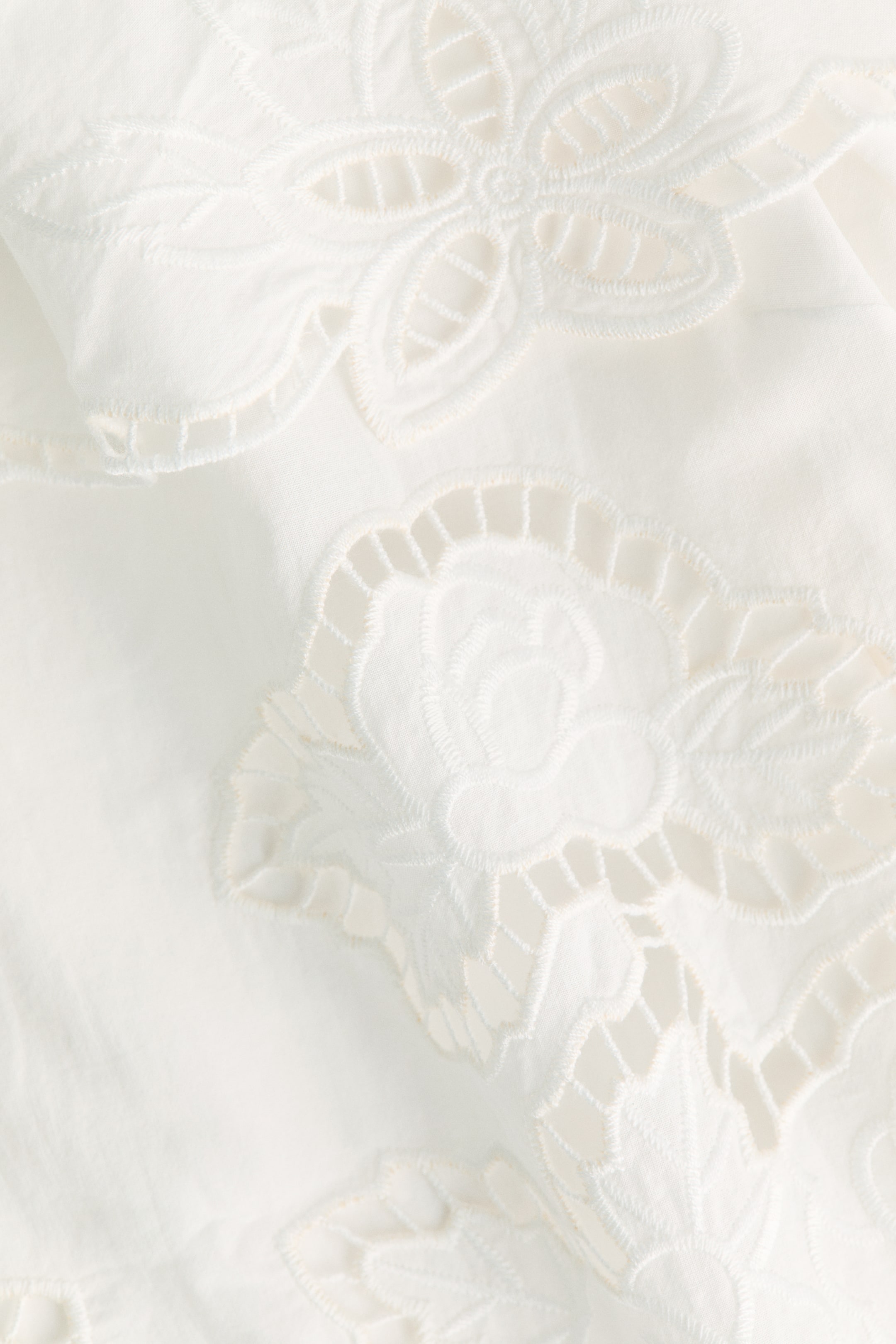 Женские топы H&M Camisole Top with Eyelet Embroidery — фото 4