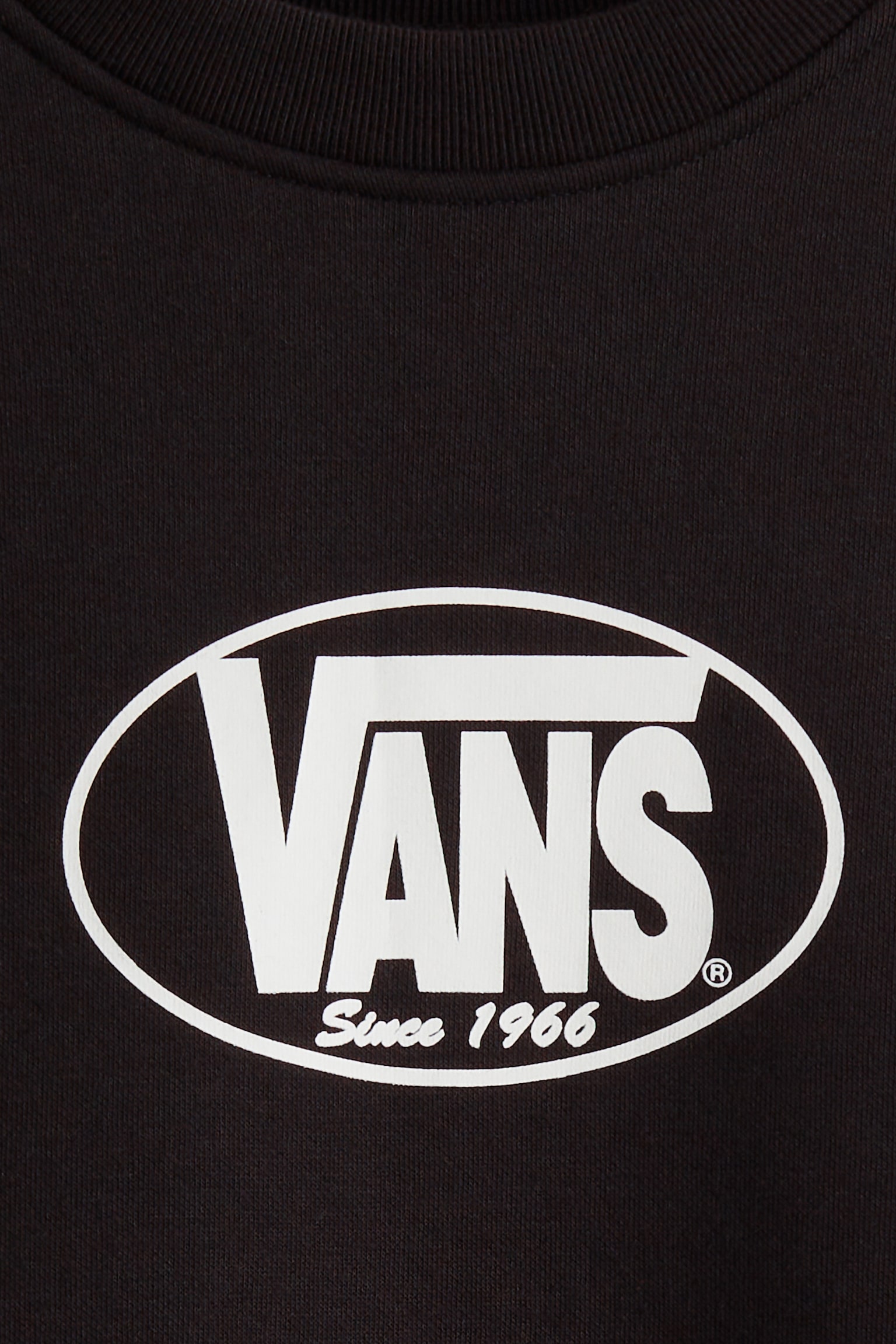 Classic Oval Crew - Black Dark - 2