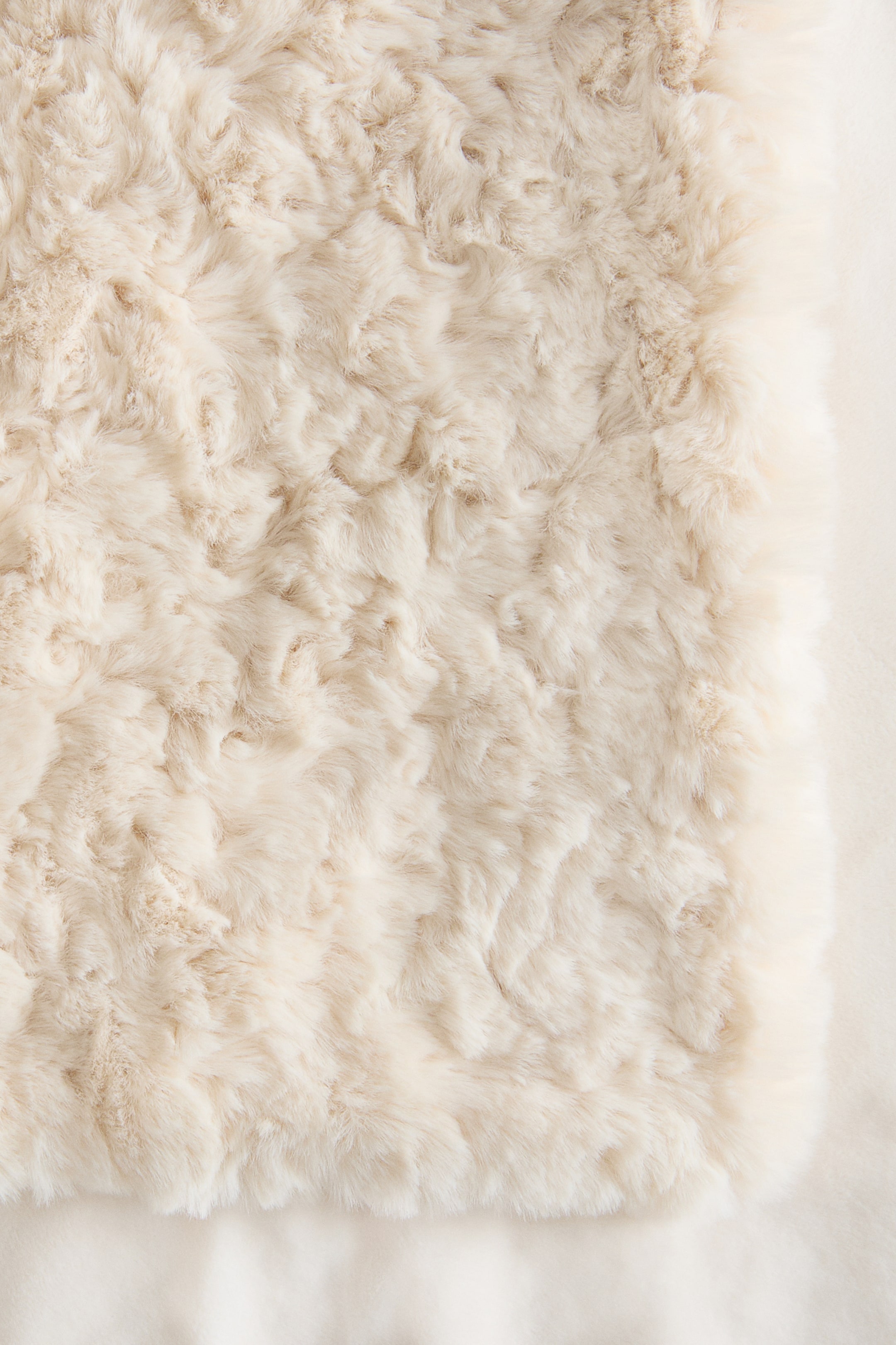 Fluffy Throw
