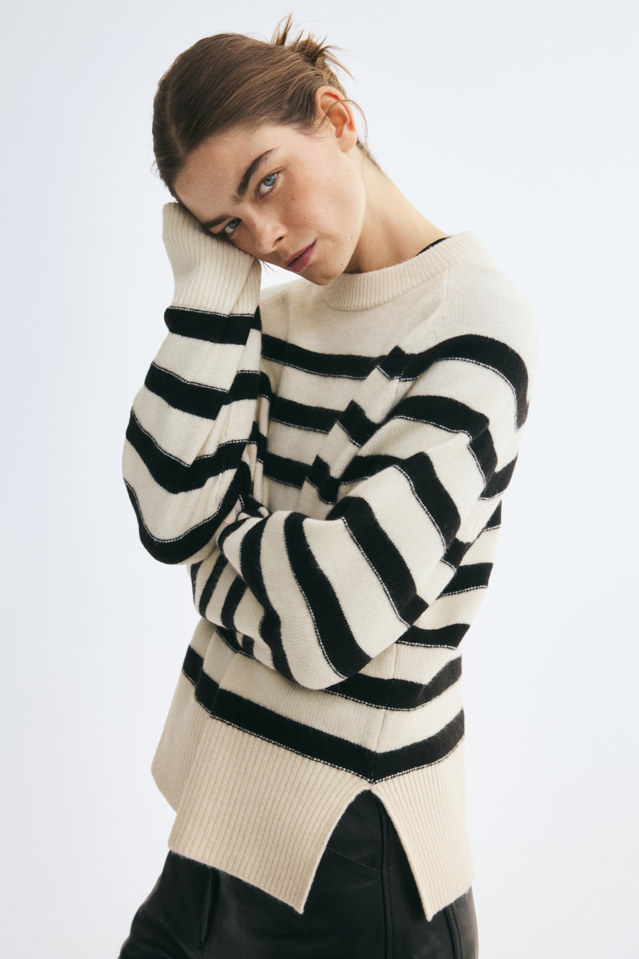 Agrandir l'image: Pull à manches raglan - Crème/rayures noires - FEMME | H&M FR 1