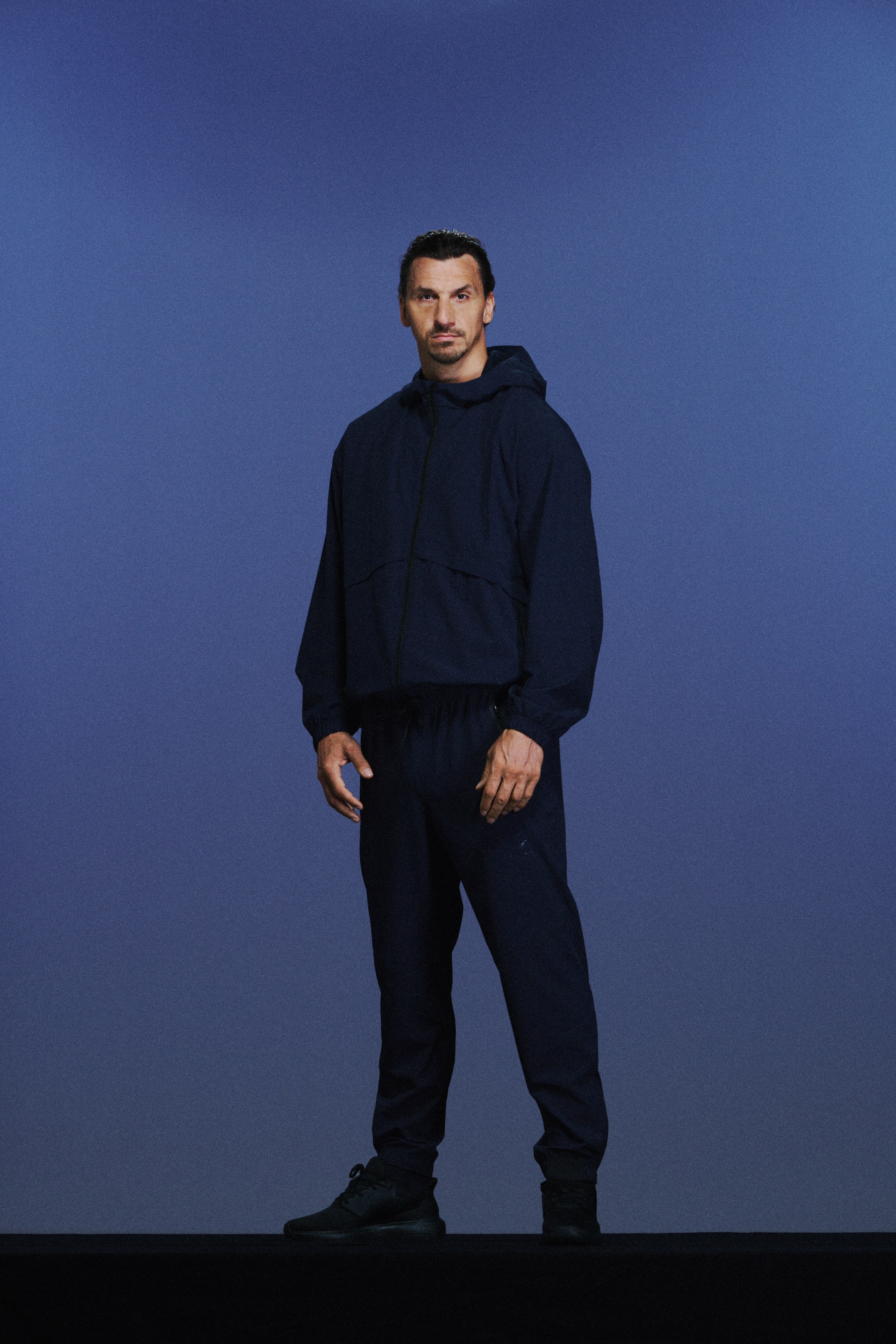 View larger image: Sports trousers with DryMove™ - Navy blue/Move Zlatan - Men | H&M HK 2