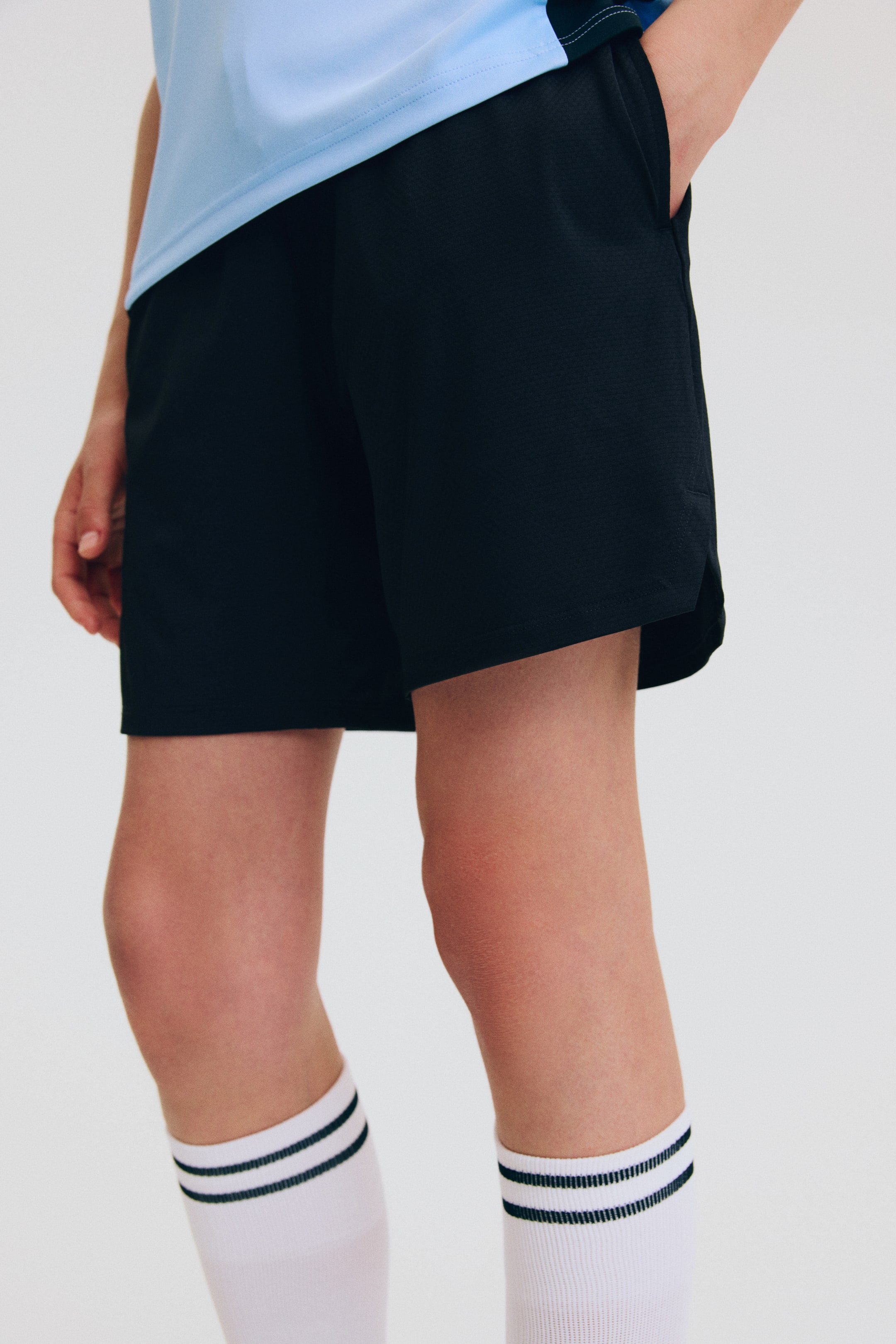 Sports Shorts with DryMove™