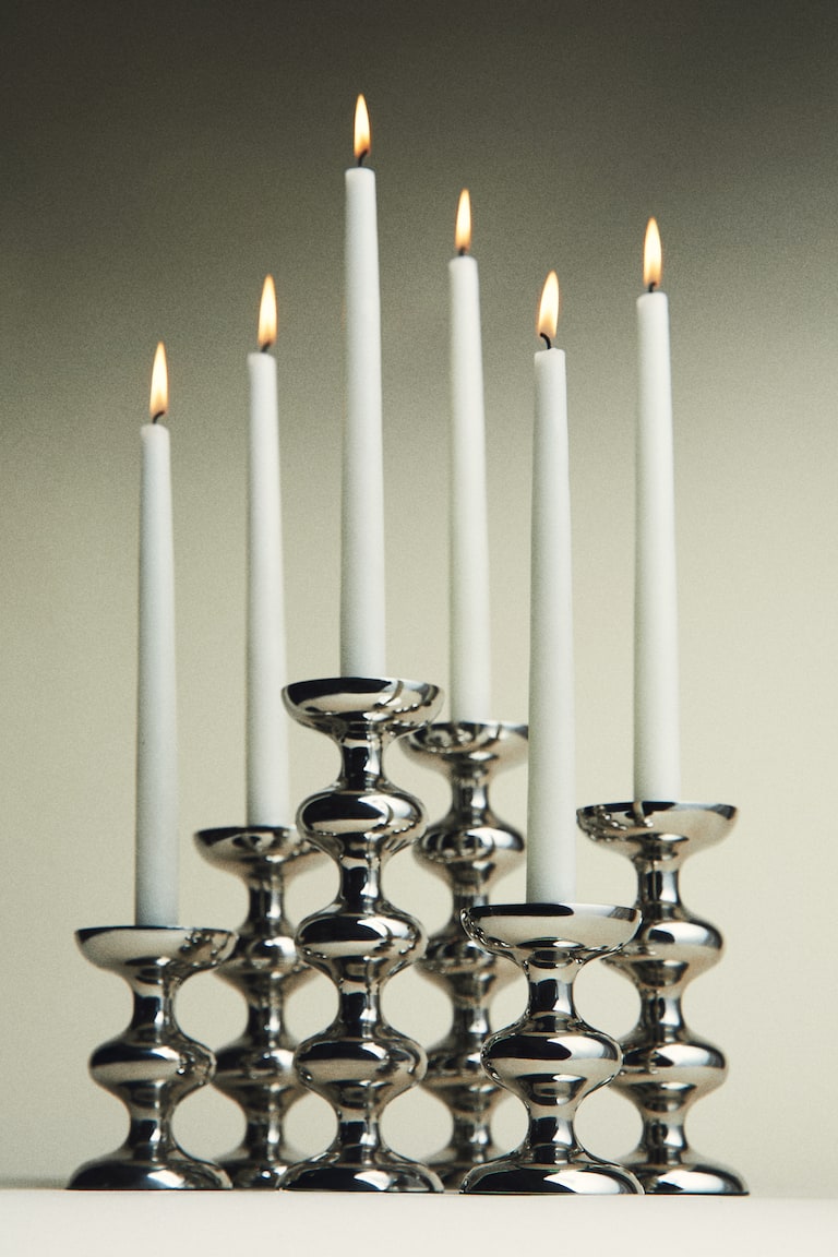 Metal candle holder