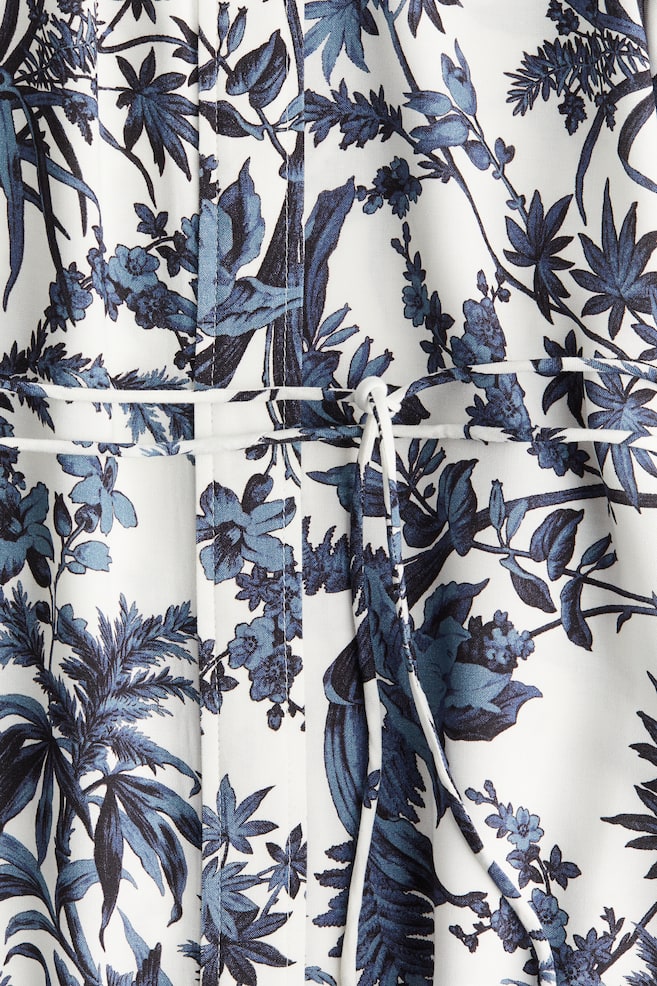 Kleid mit Puffärmeln-Weiss/Marineblau gemustert - 2