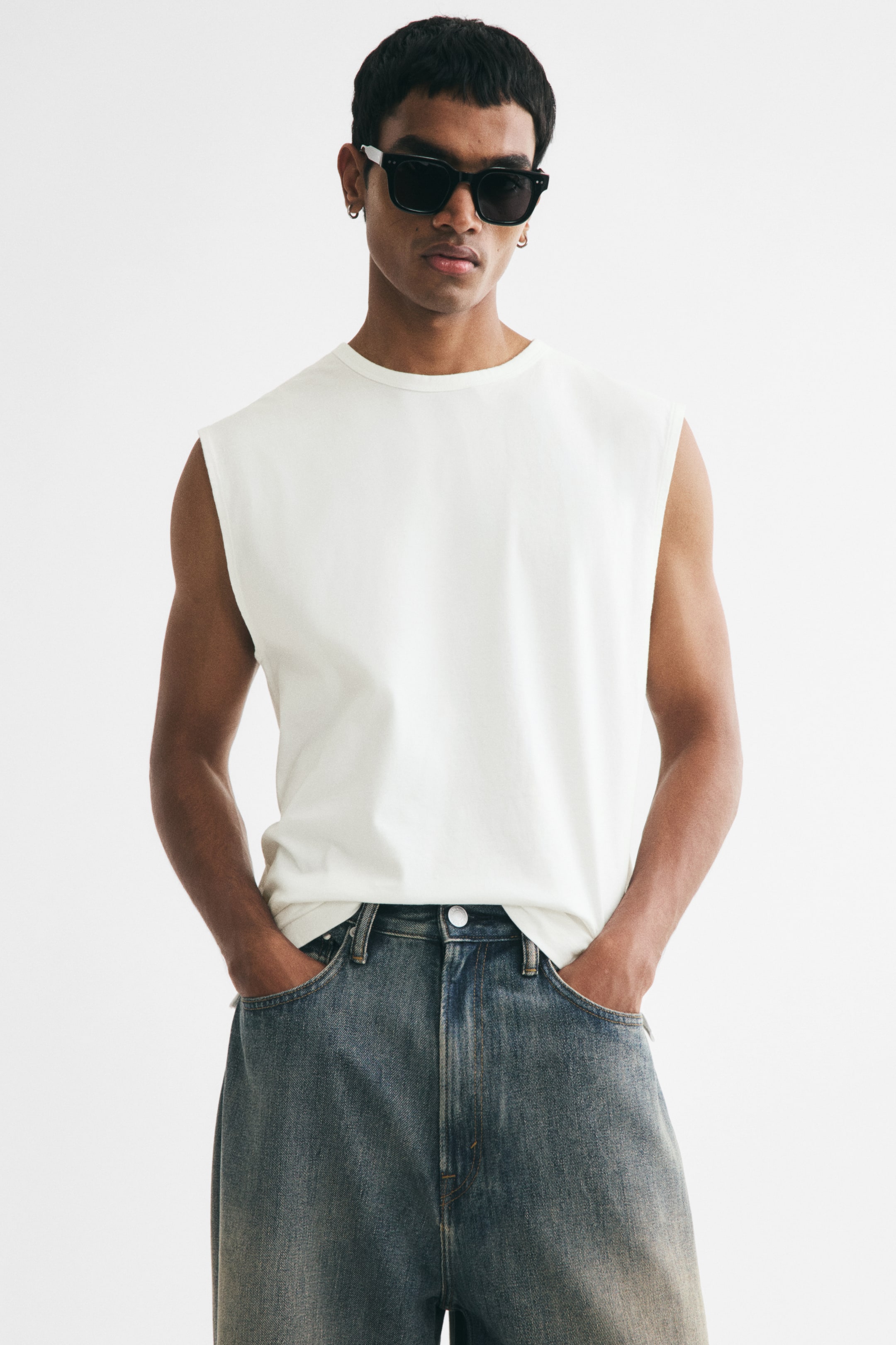 Grotere afbeelding bekijken: Katoenen tanktop - Regular Fit - Ivoorwit - HEREN | H&M NL 1