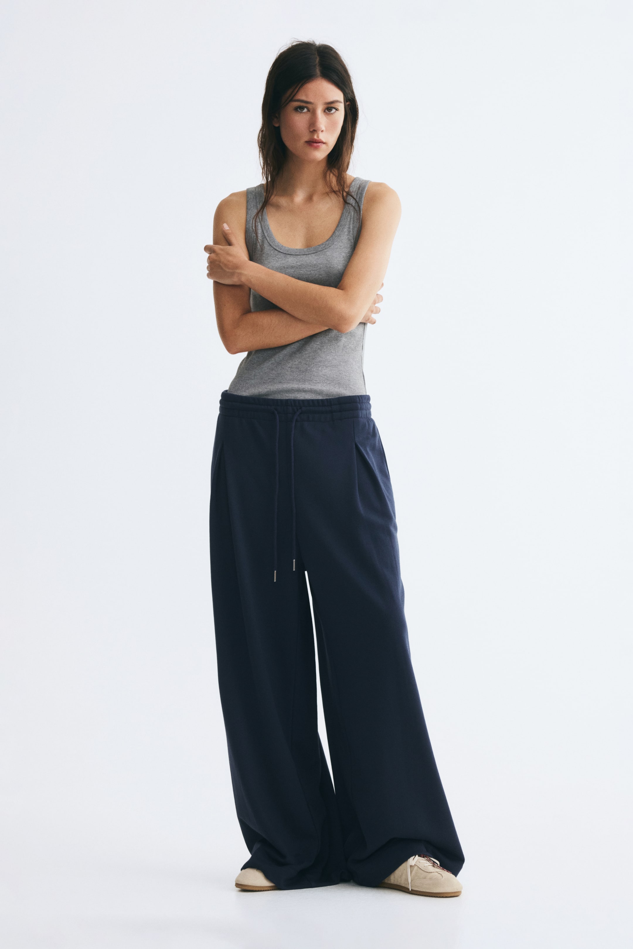 Pantalon avec cordon de serrage et plis