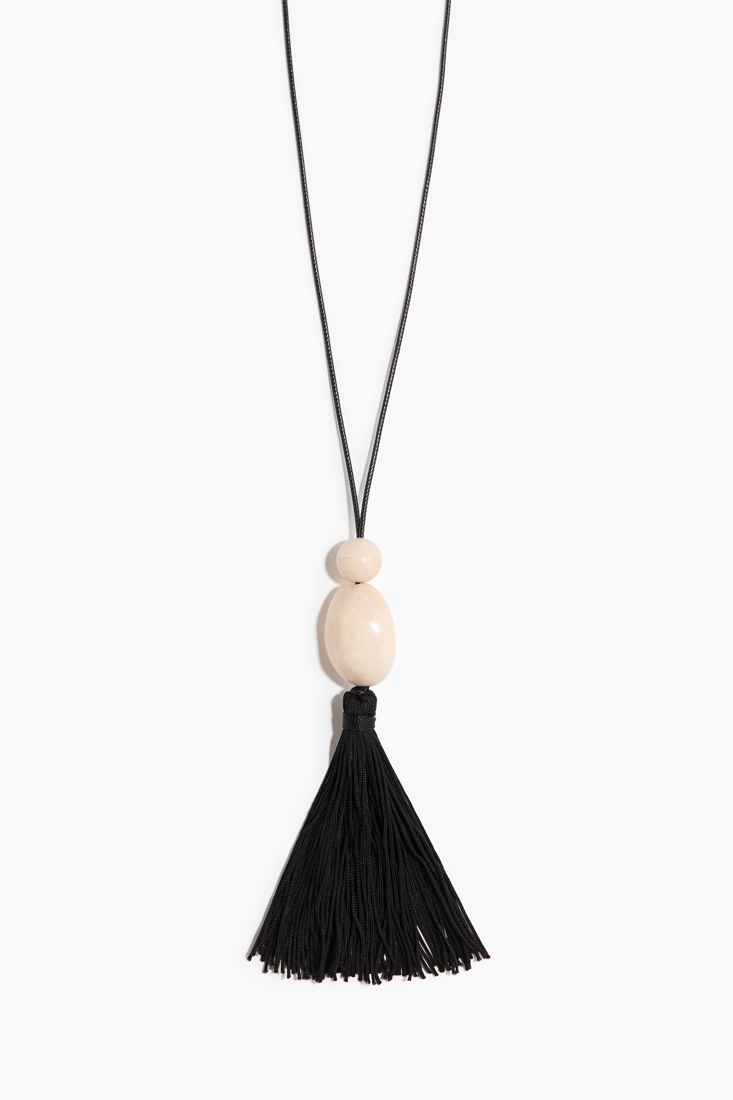 Pendant cord necklace