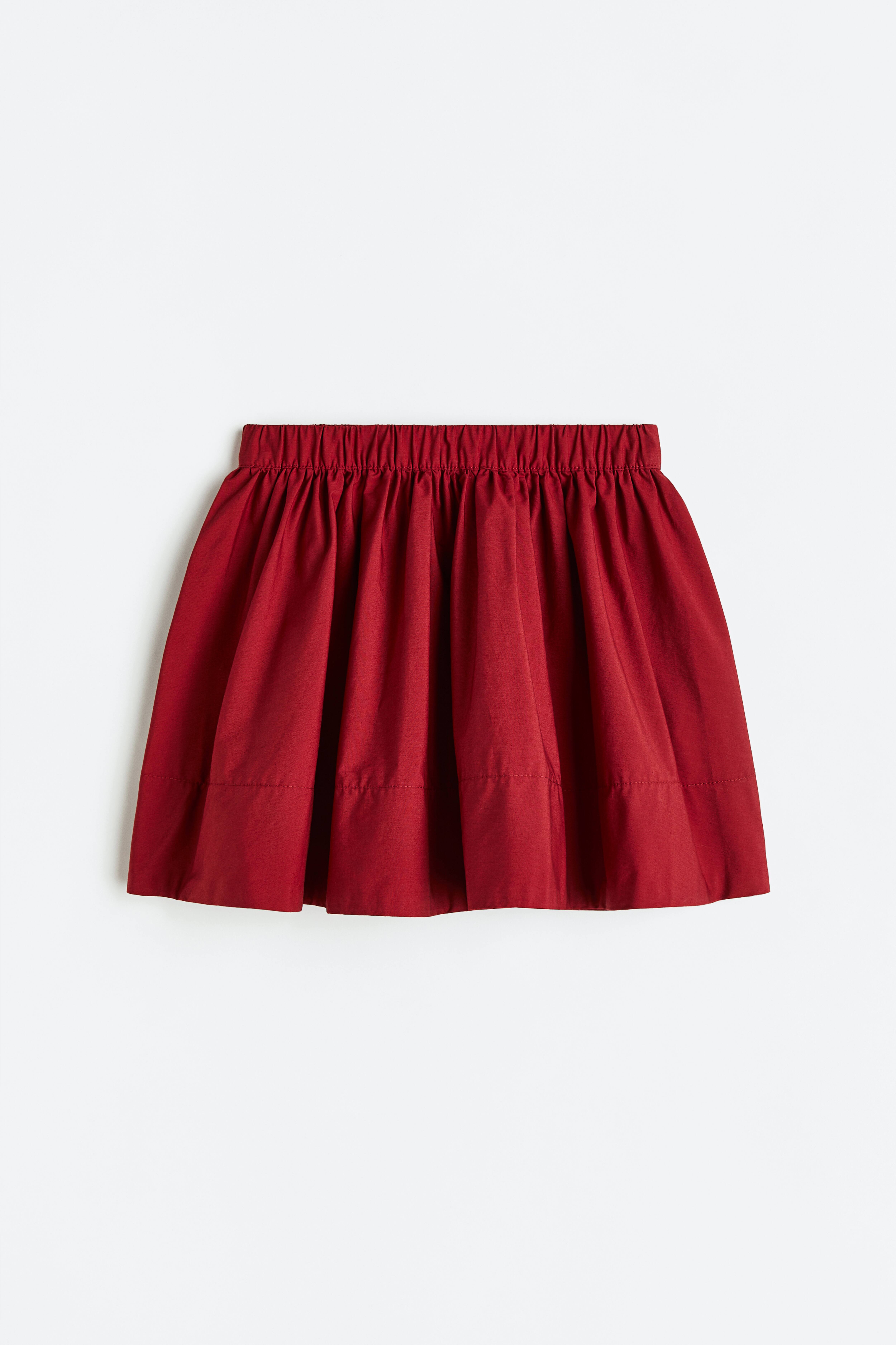 $180 Bonpoint hotsell red soft cherry cotton lined Skirt 12