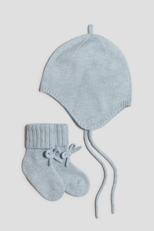 2-Piece Bonnet and Socks Set - Pale blue - 1