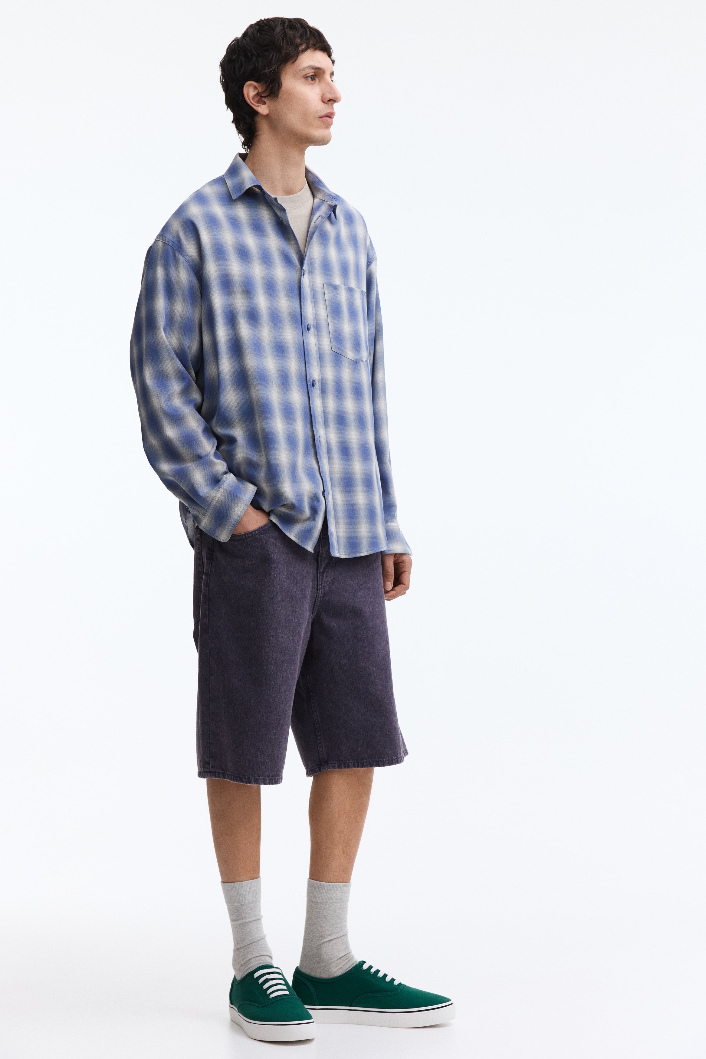 Men's Dark lilac Relaxed Denim Shorts | H&M US